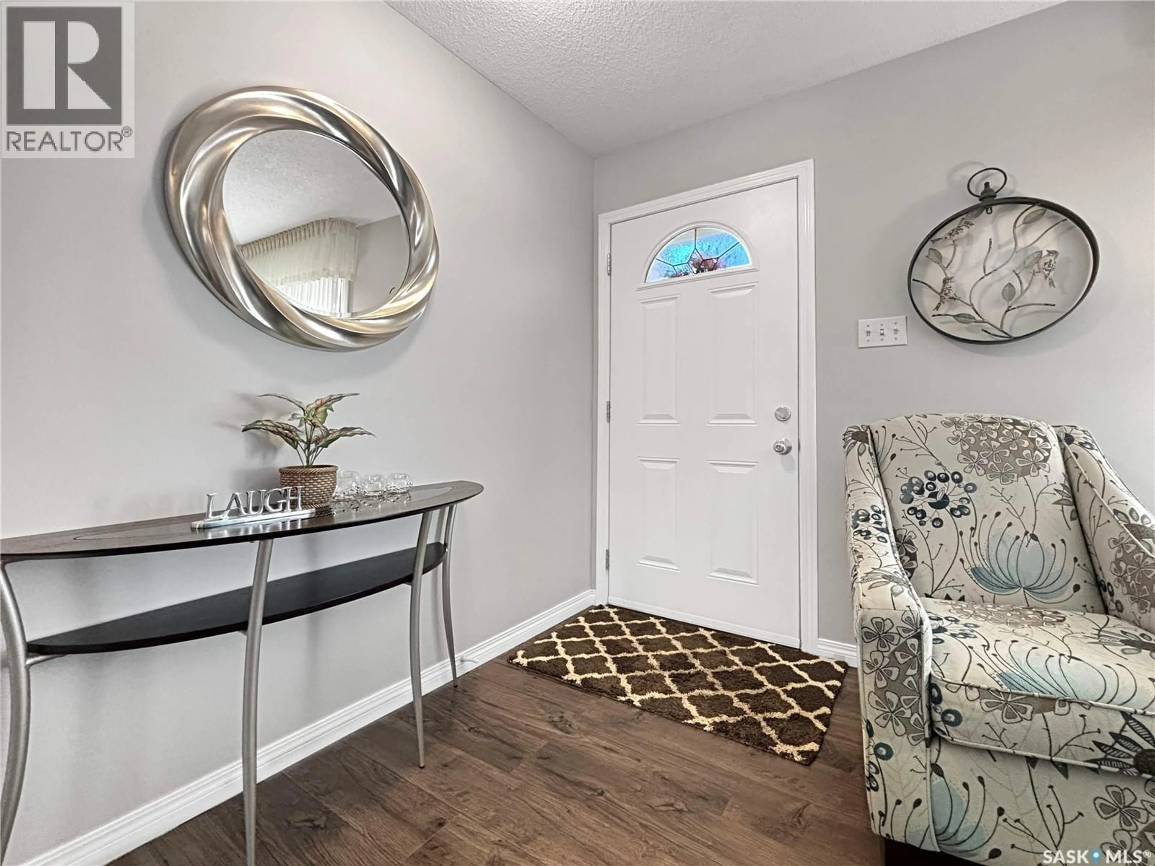 Indoor entryway for 755 TOBIN TERRACE, Saskatoon Saskatchewan S7K4P4