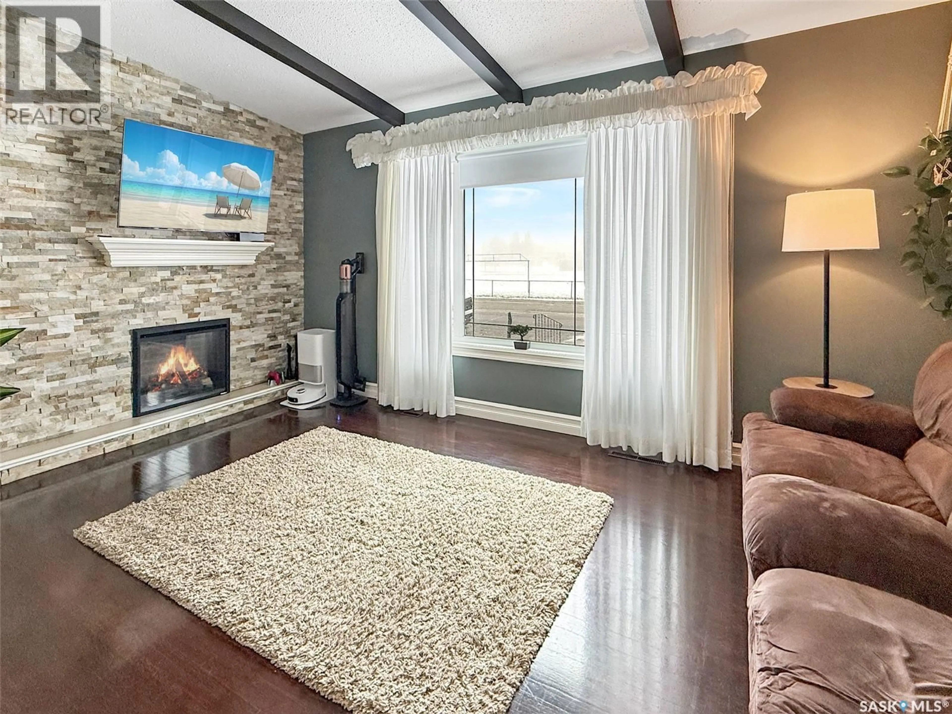 Living room with furniture, unknown for 270 2ND AVENUE, Swift Current Saskatchewan S9H3J2