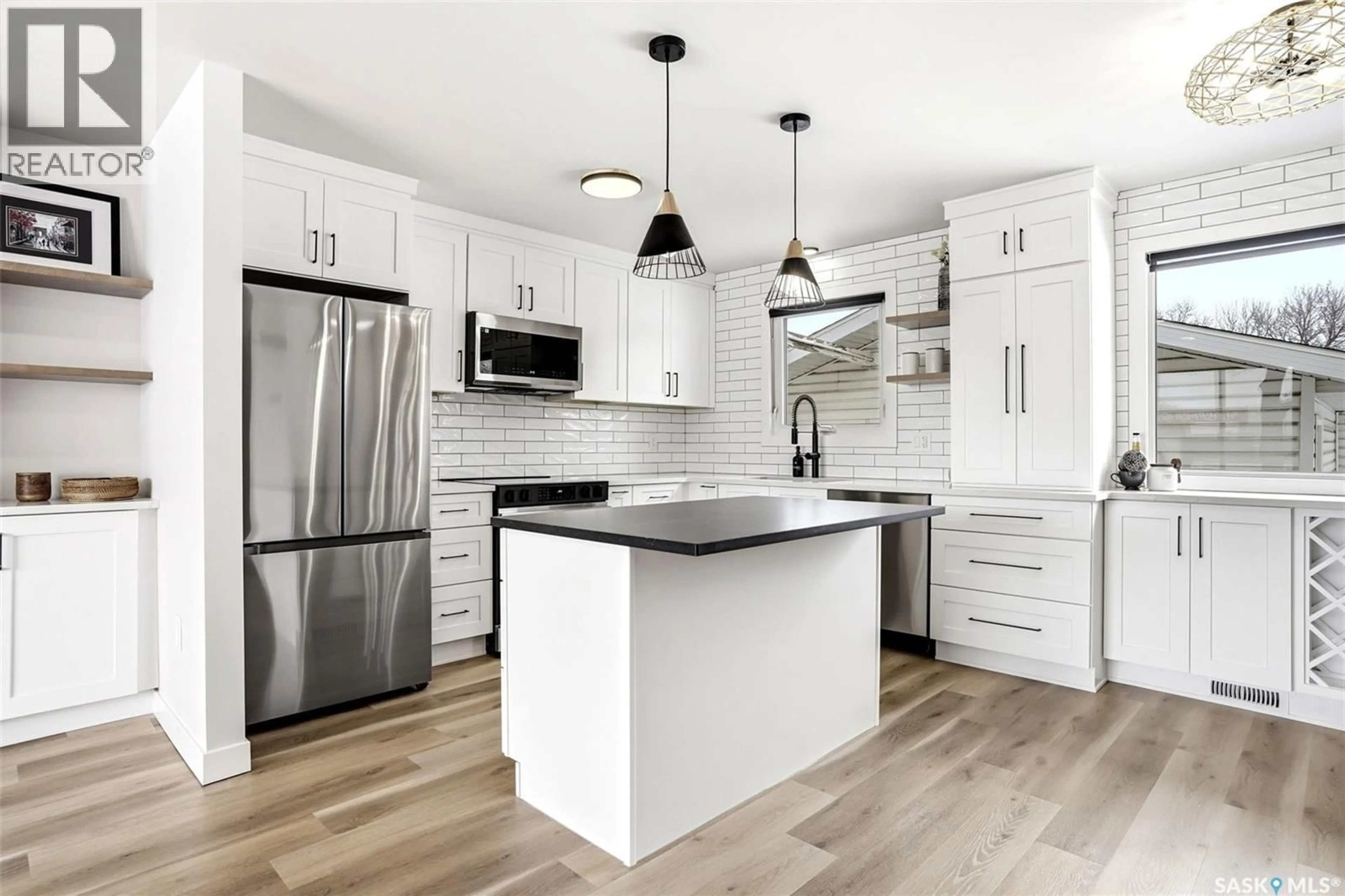 Open concept kitchen, unknown for 345 MCCARTHY BOULEVARD, Regina Saskatchewan S4R5R3