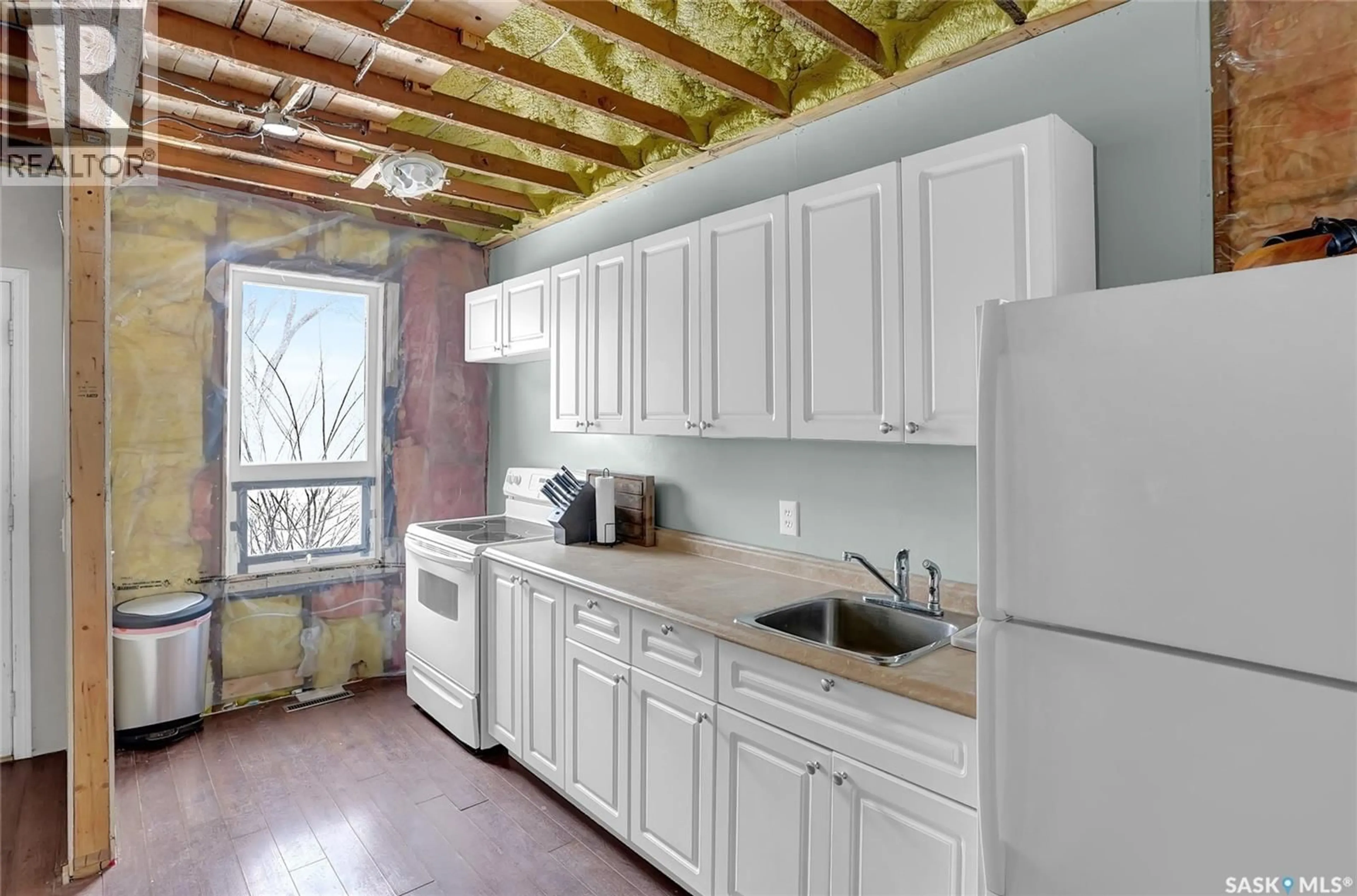 Standard kitchen, unknown for 328 CORNWALL STREET, Regina Saskatchewan S4R2G6