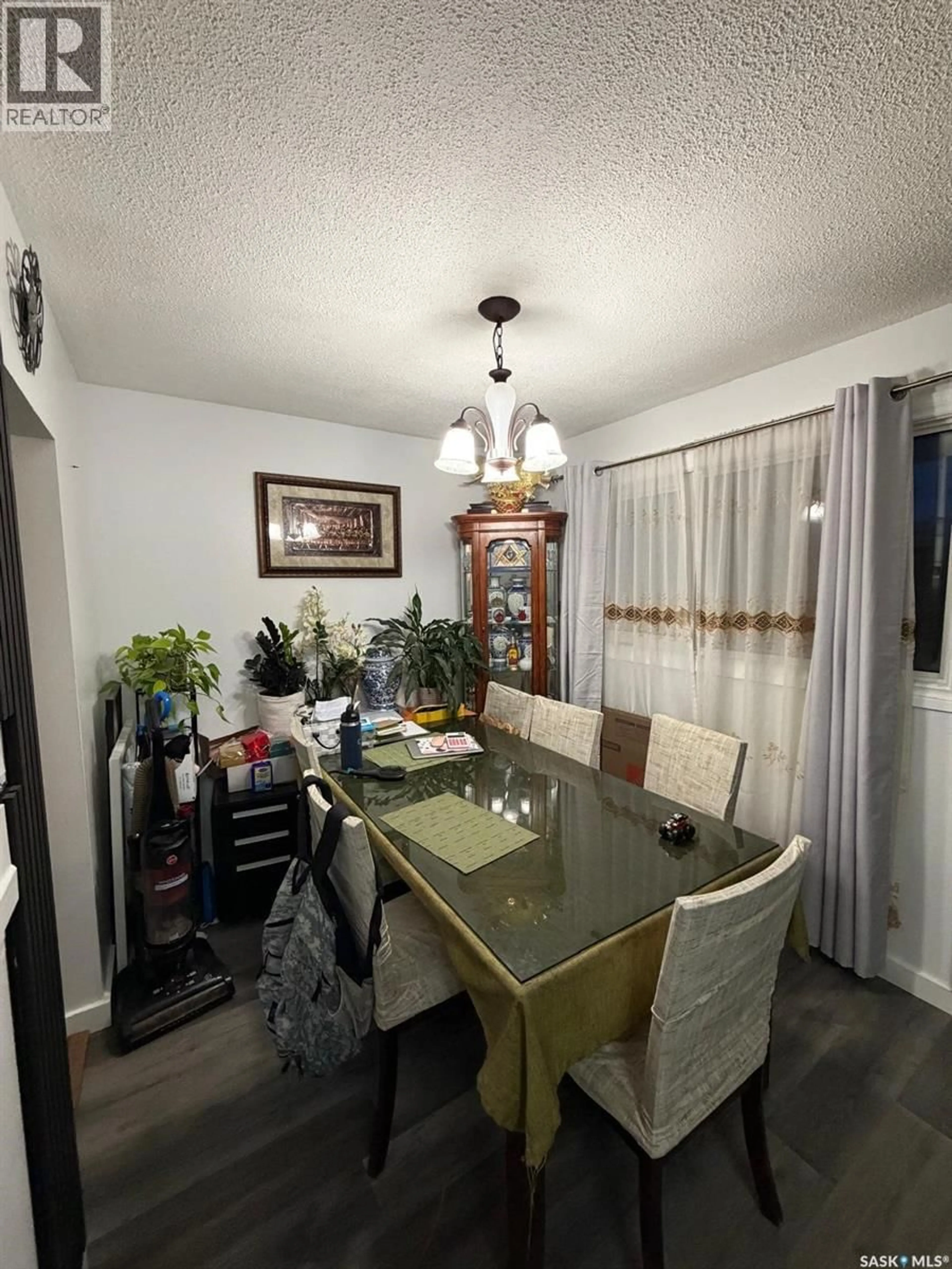 Dining room, unknown for 306 X AVENUE, Saskatoon Saskatchewan S7L3J7