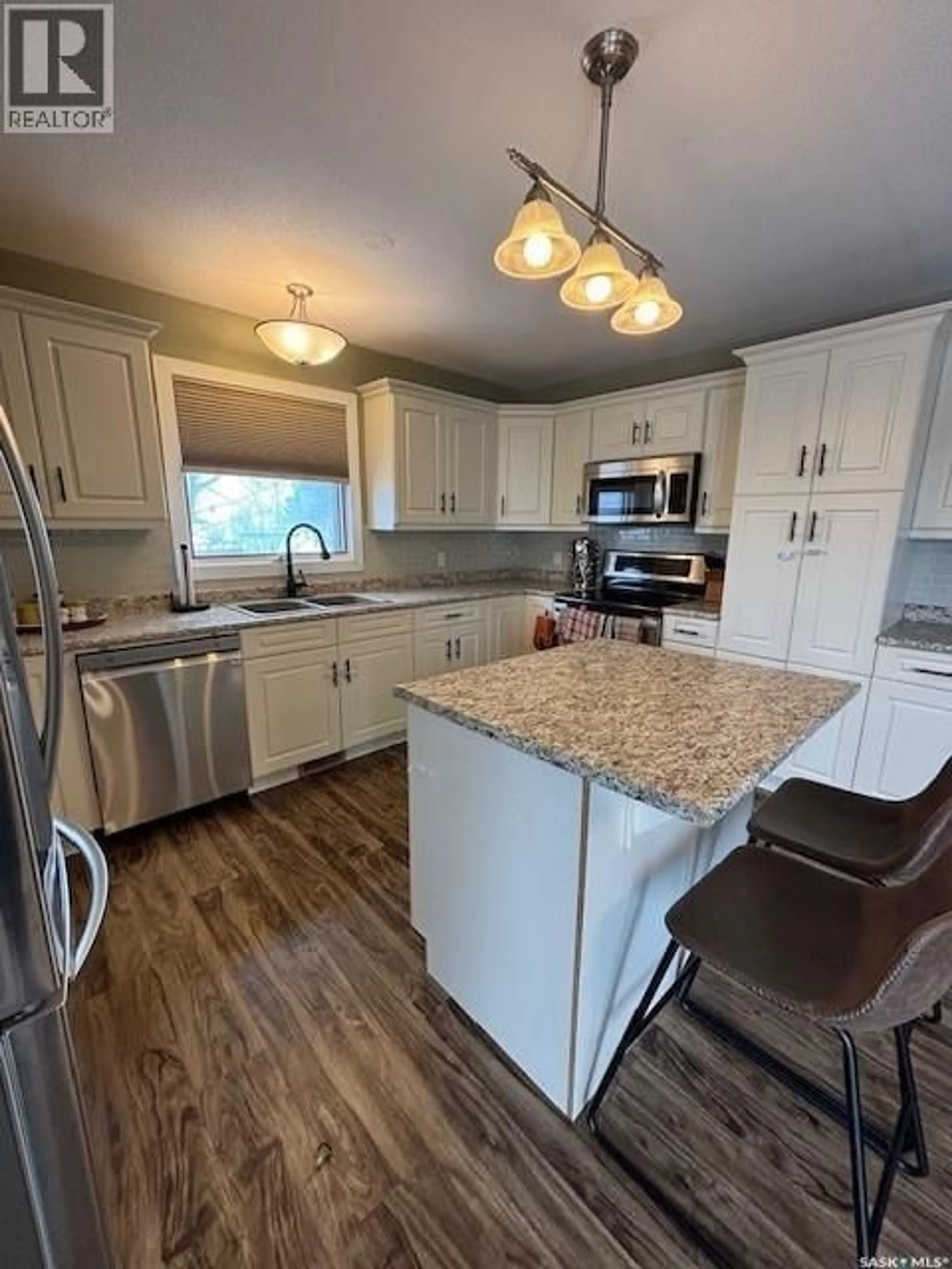 Open concept kitchen, unknown for 713 CHAMBERS COURT, Shellbrook Saskatchewan S0J2E0
