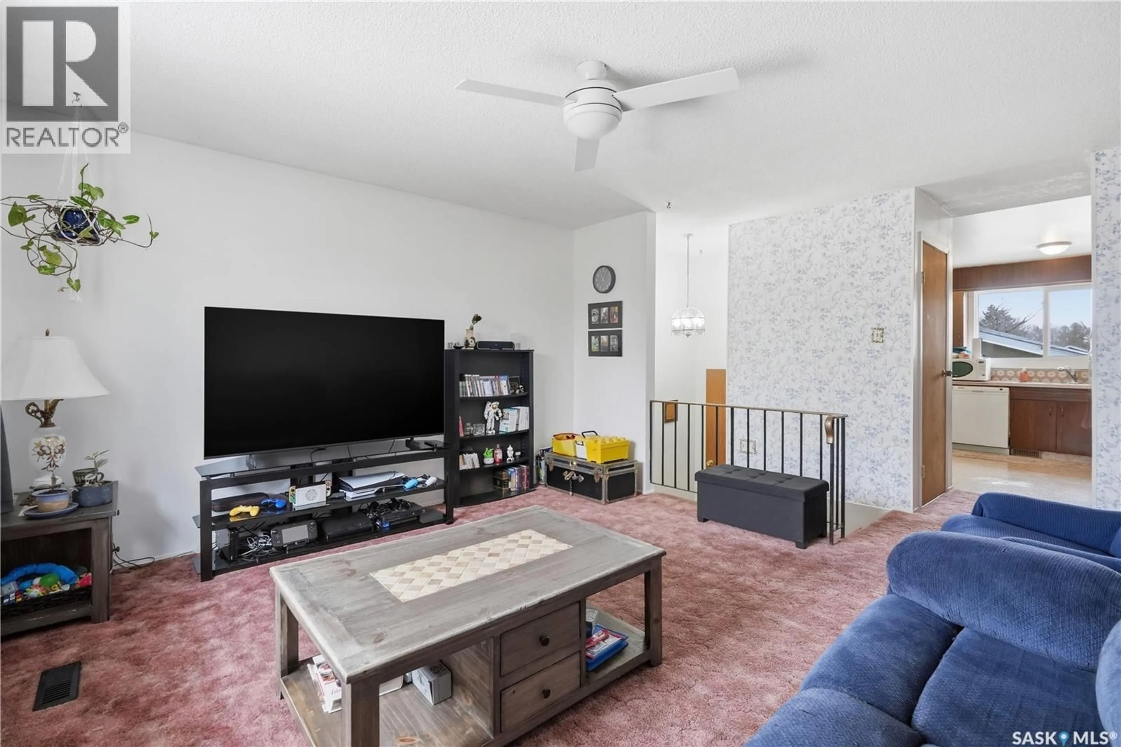 Living room with furniture, unknown for 15 TURNER CRESCENT, Regina Saskatchewan S4N4P7