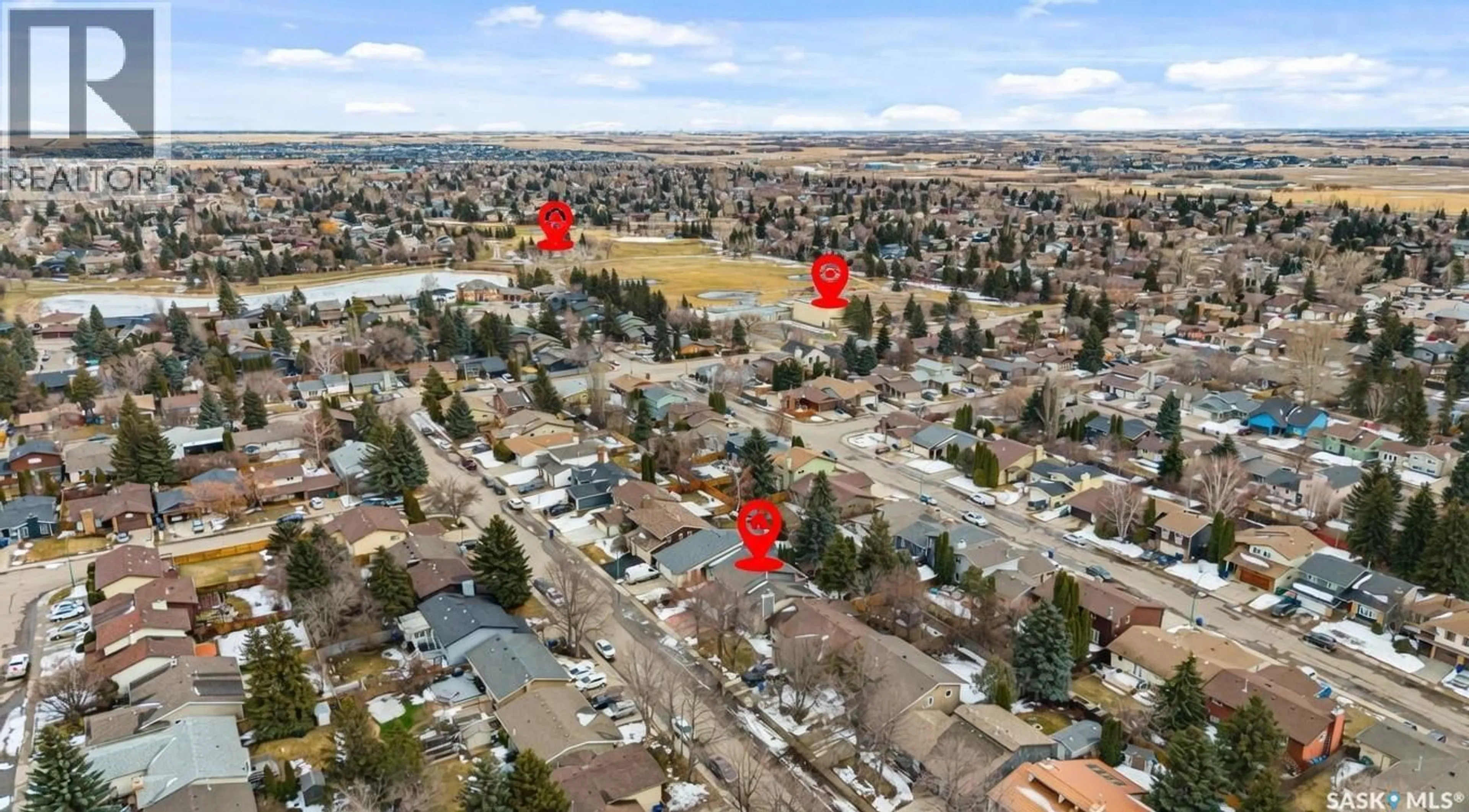 A pic from outside/outdoor area/front of a property/back of a property/a pic from drone, street for 435 CHRISTOPHER ROAD, Saskatoon Saskatchewan S7J3S1