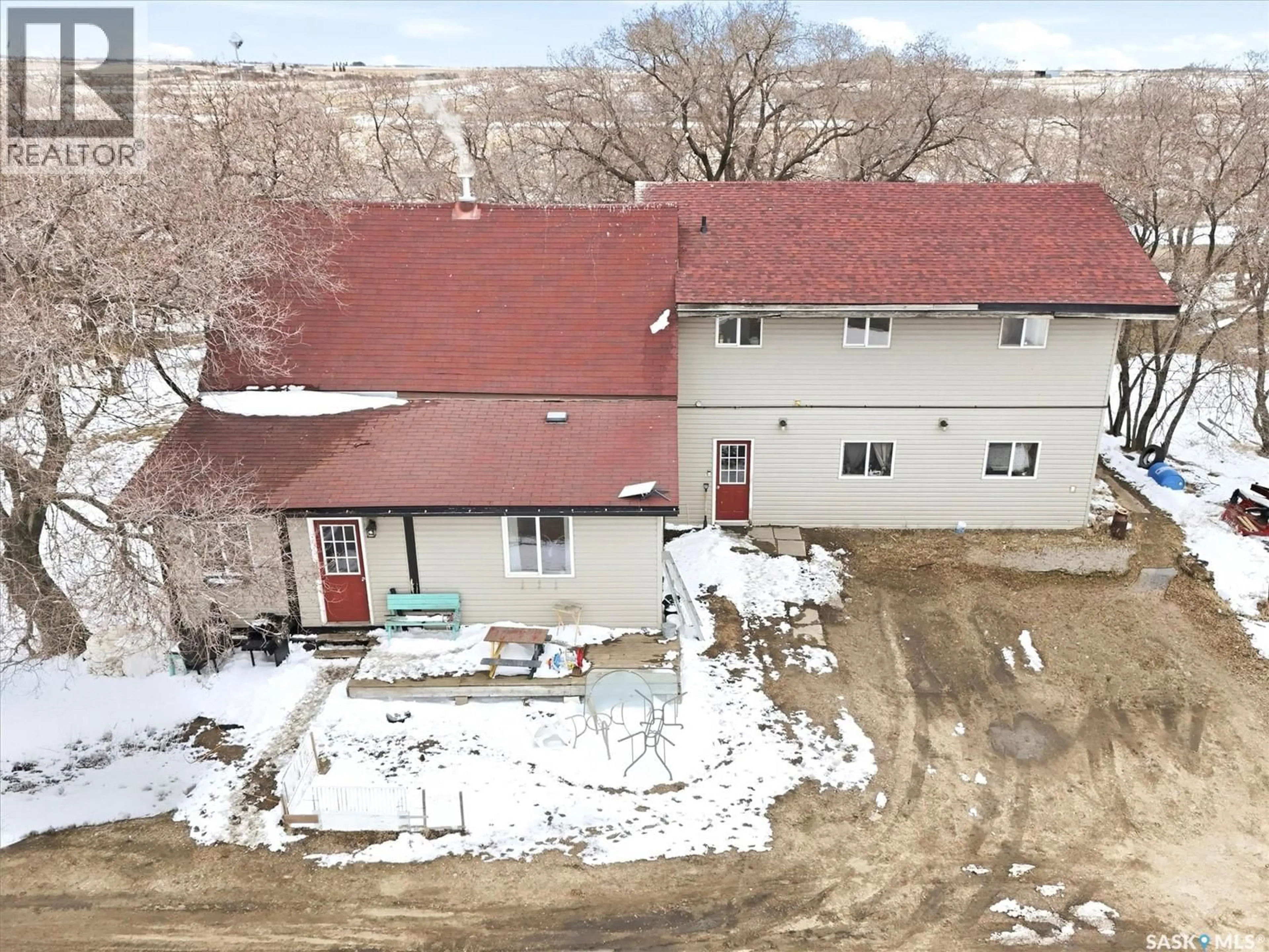 A pic from outside/outdoor area/front of a property/back of a property/a pic from drone, building for WAYCOTT ACREAGE, Vanscoy Rm No. 345 Saskatchewan S0K0J0