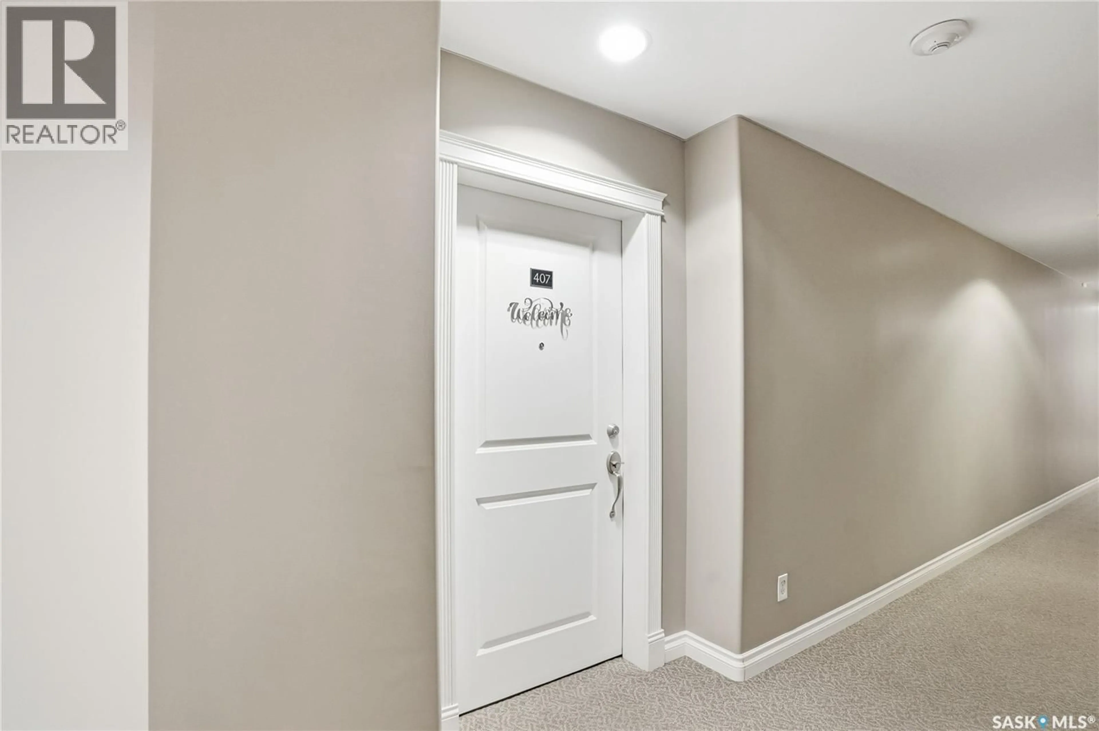 Indoor entryway for 407 110 ARMISTICE WAY, Saskatoon Saskatchewan S7J5L8