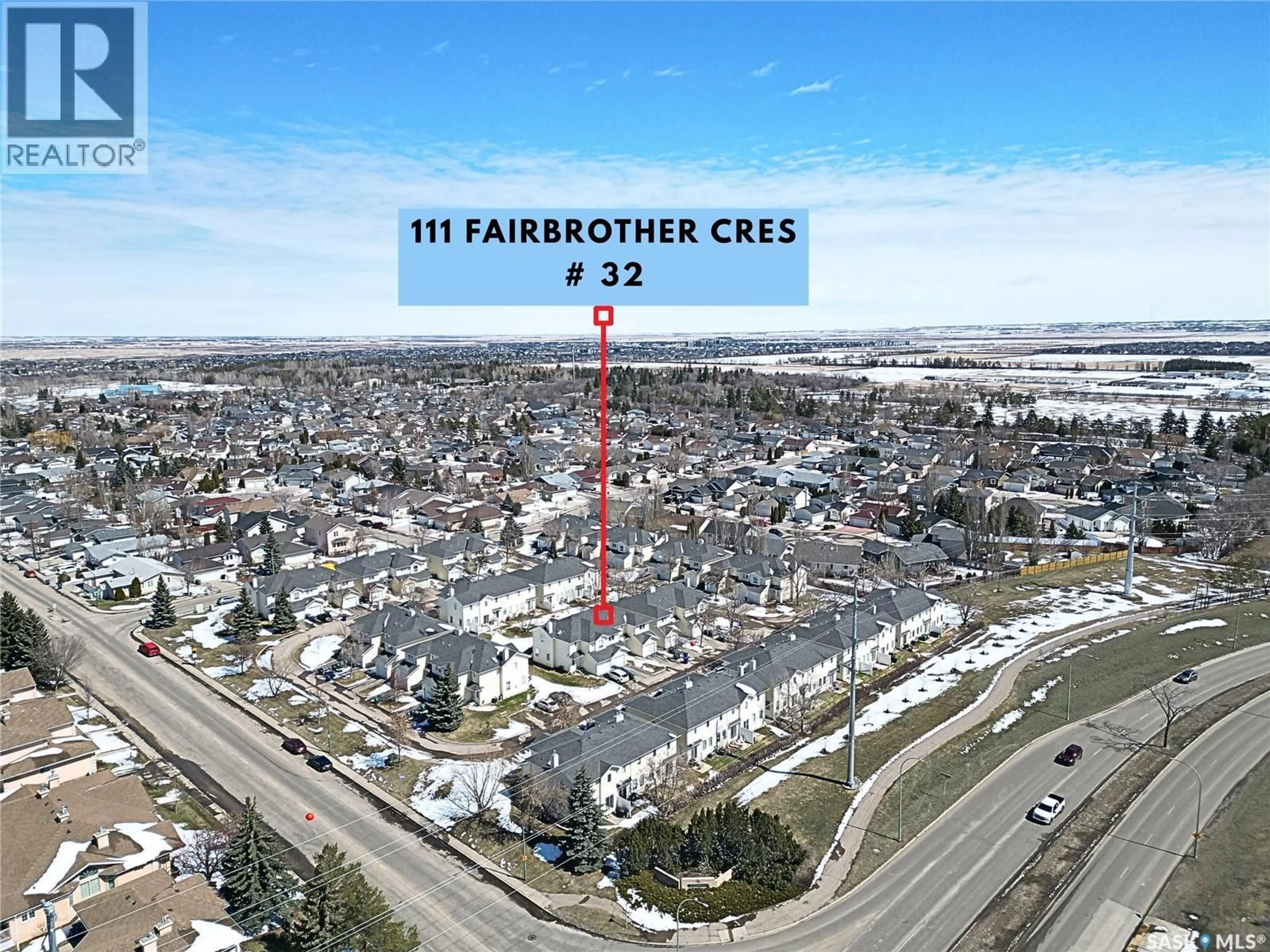 A pic from outside/outdoor area/front of a property/back of a property/a pic from drone, street for 32 111 FAIRBROTHER CRESCENT, Saskatoon Saskatchewan S7S1L3