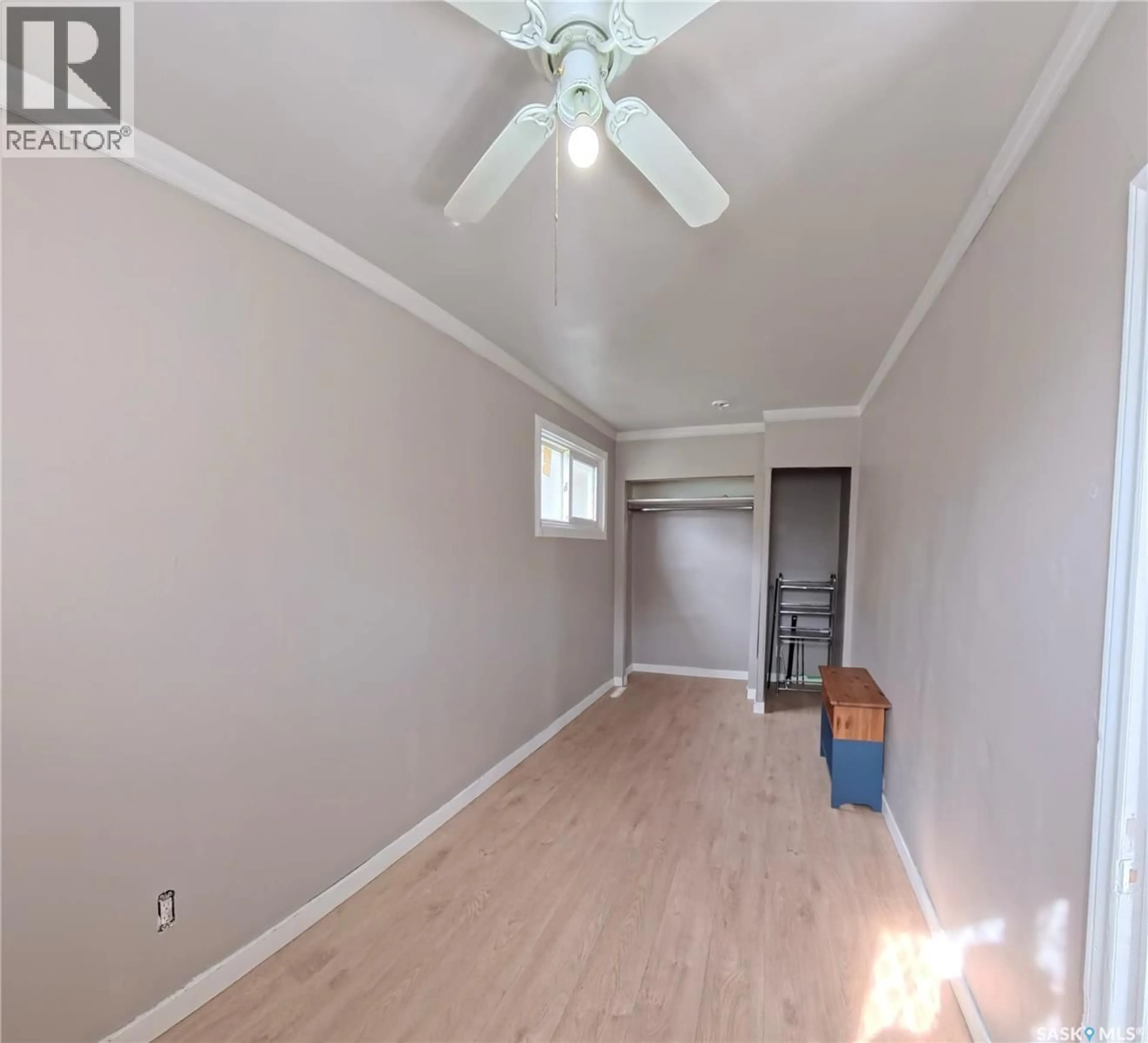 A pic of a room for 4416 2ND AVENUE, Regina Saskatchewan S4R0Y4