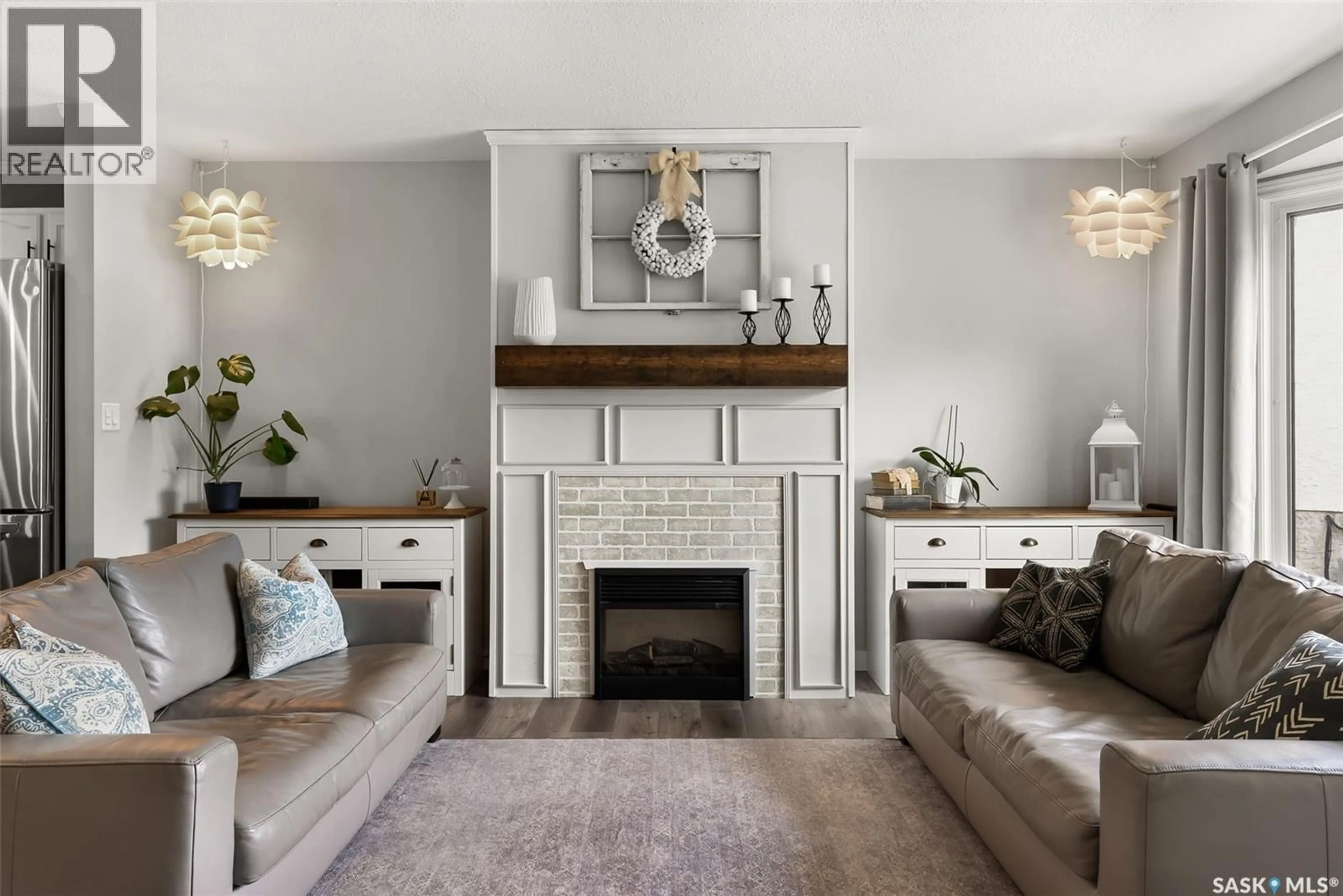 Living room with furniture, unknown for 21 RIDER BAY, Grand Coulee Saskatchewan S4M0A3