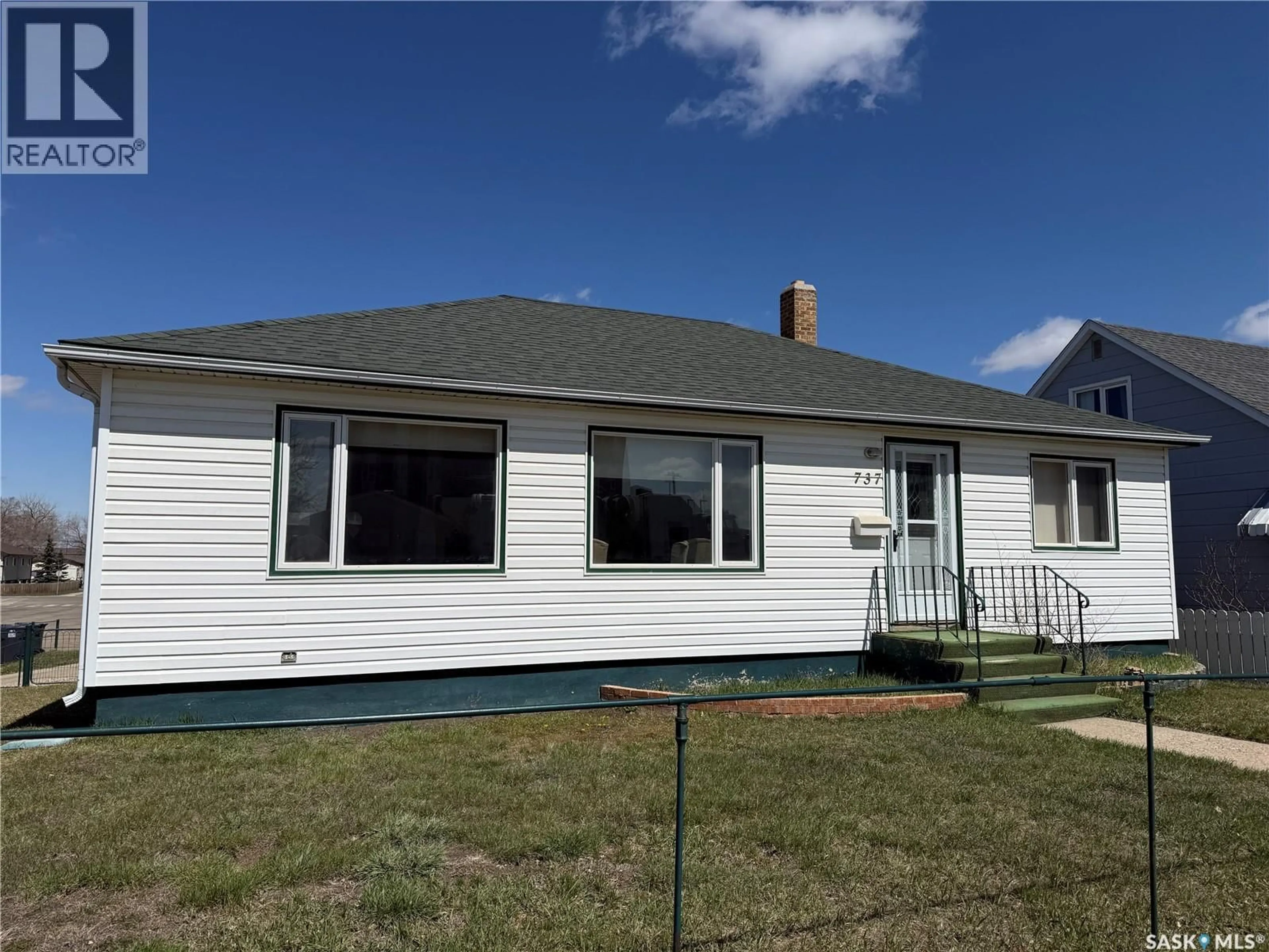 Home with vinyl exterior material, street for 737 THIRD STREET, Estevan Saskatchewan S4A0P7