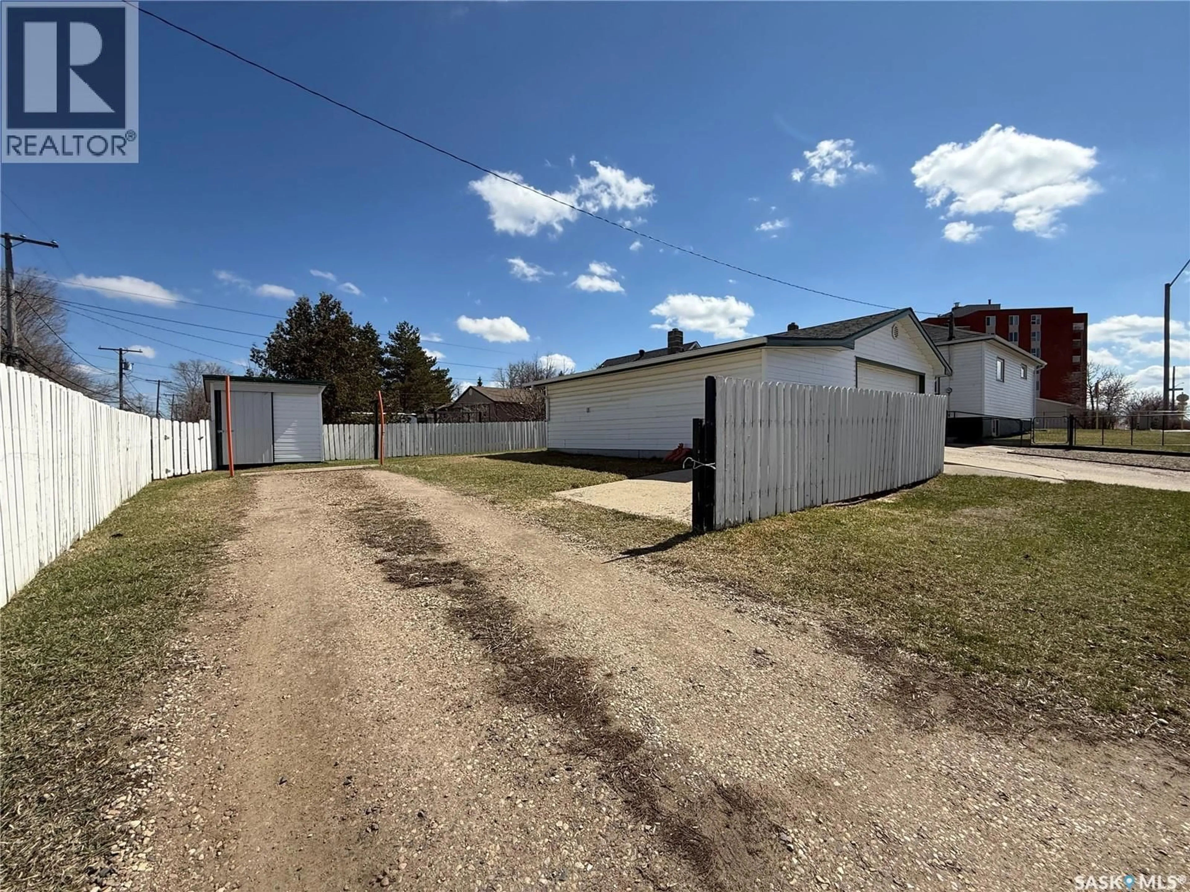Shed for 737 THIRD STREET, Estevan Saskatchewan S4A0P7