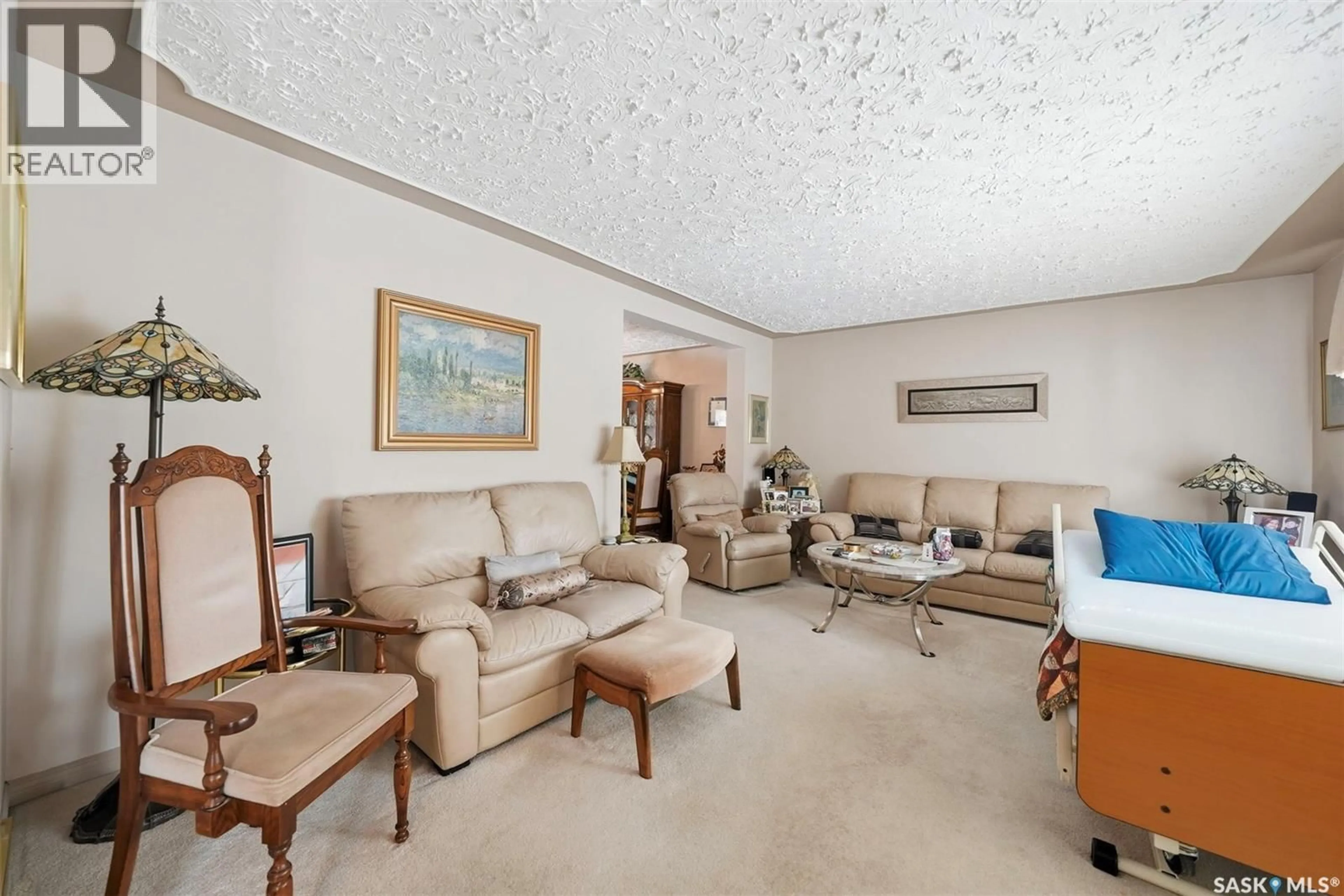 Living room with furniture, unknown for 232 DALHOUSIE CRESCENT, Saskatoon Saskatchewan S7H3R8