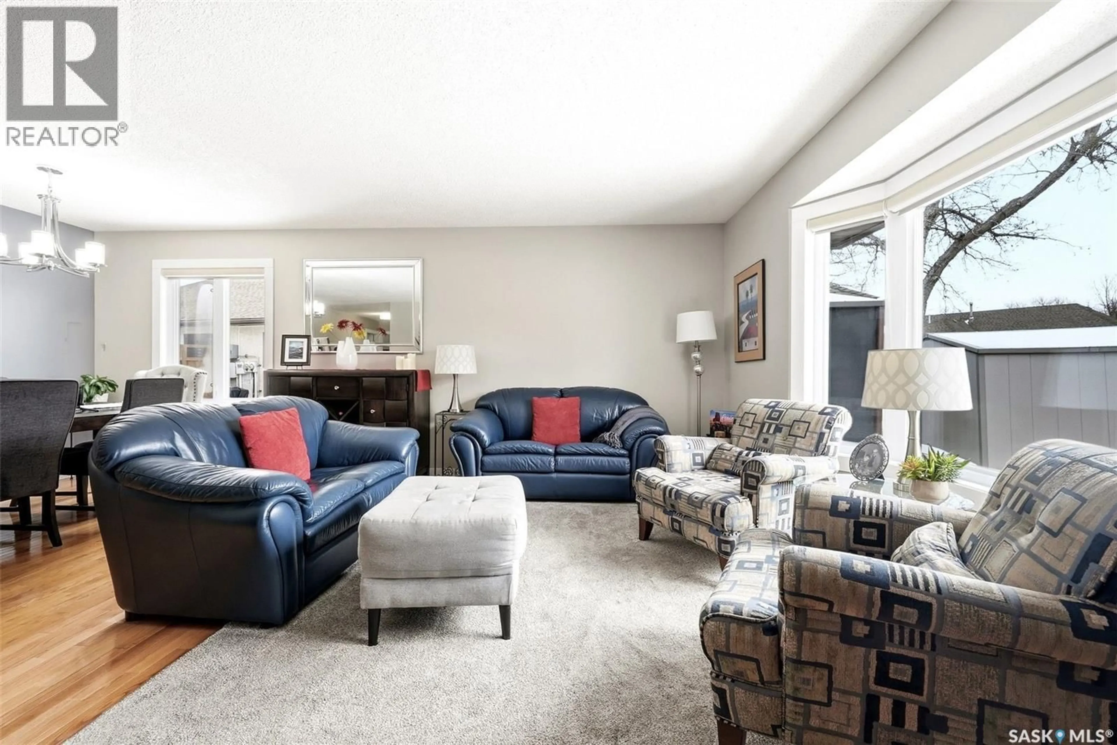 Living room with furniture, carpet floor for 3340 BROOKSHIRE LANE, Regina Saskatchewan S4V2R1