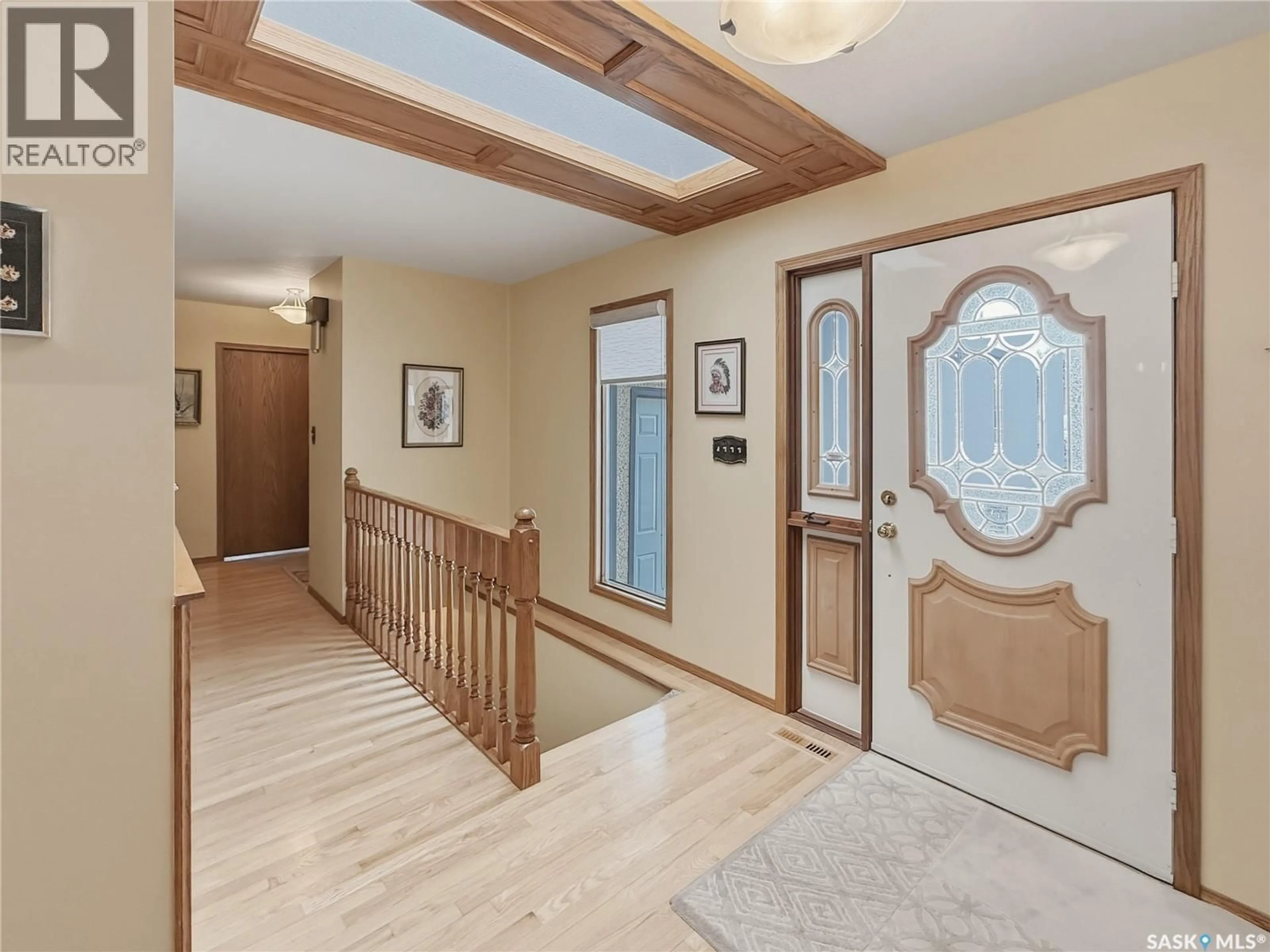 Indoor foyer for 412 CURRY CRESCENT, Swift Current Saskatchewan S9H4X4