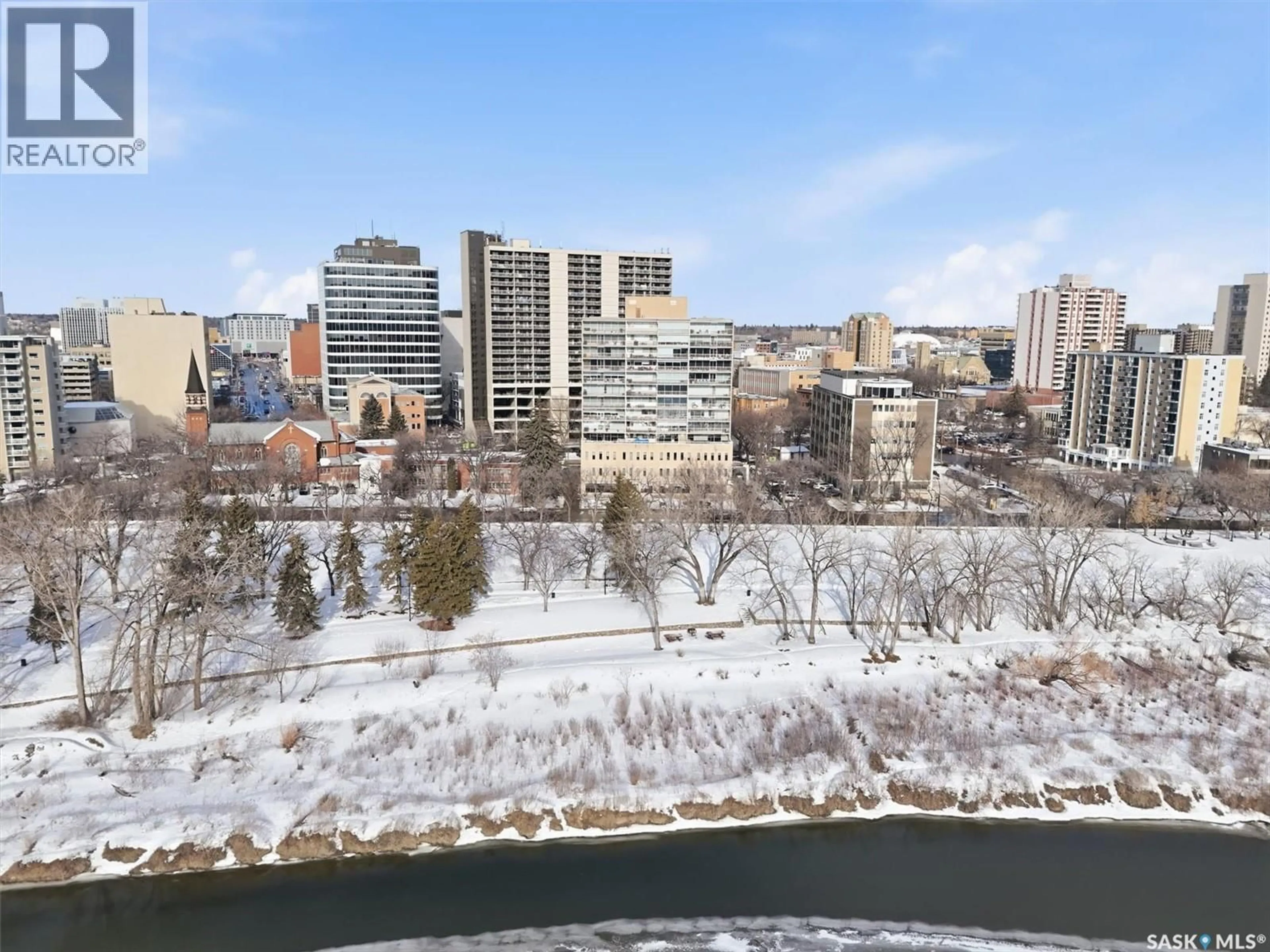 A pic from outside/outdoor area/front of a property/back of a property/a pic from drone, city buildings view from balcony for 730 - 1001 SPADINA CRESCENT, Saskatoon Saskatchewan S7K4H7