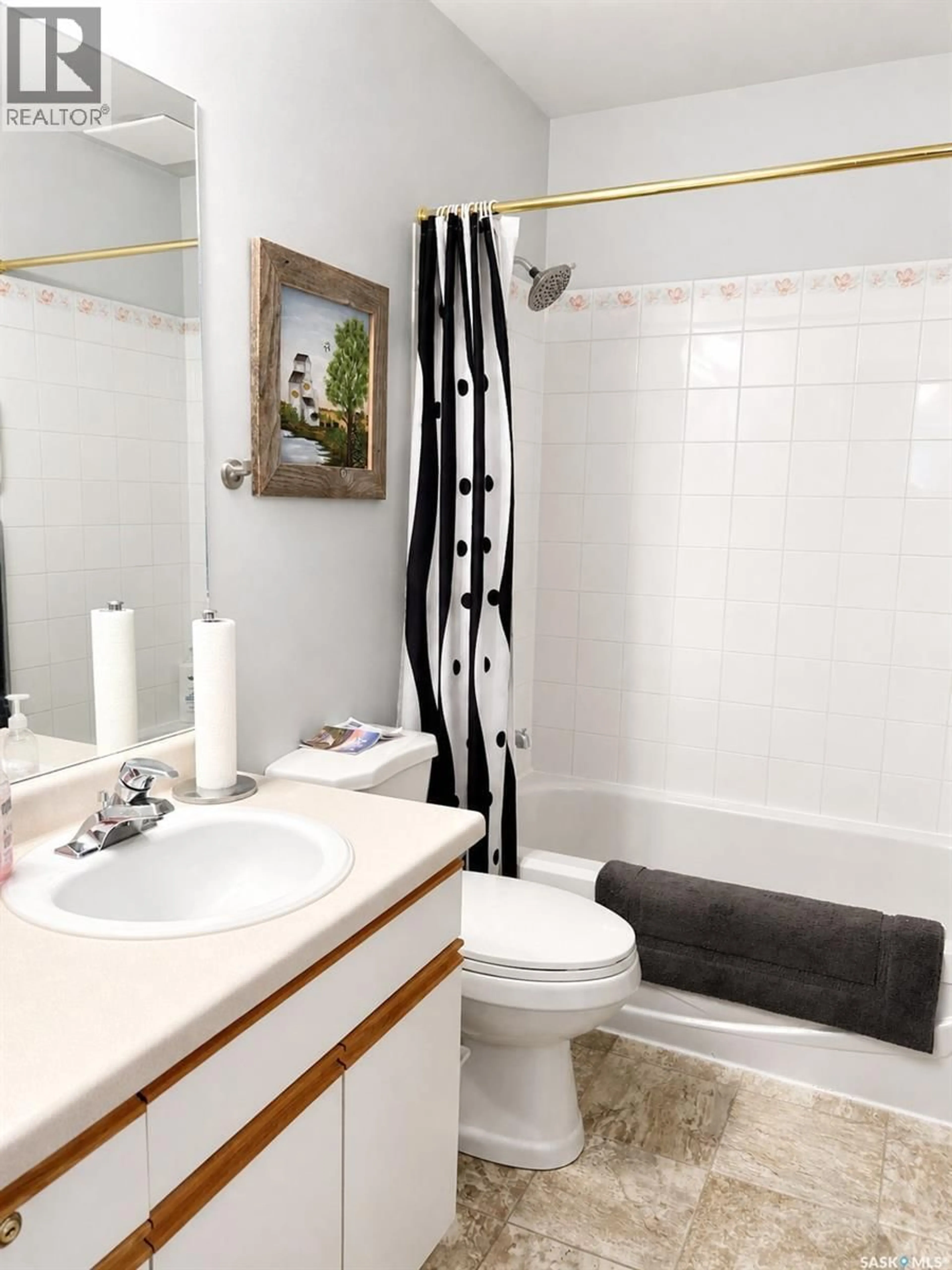 Standard bathroom, ceramic/tile floor for 104 - 100A STREET, Tisdale Saskatchewan S0E1T0