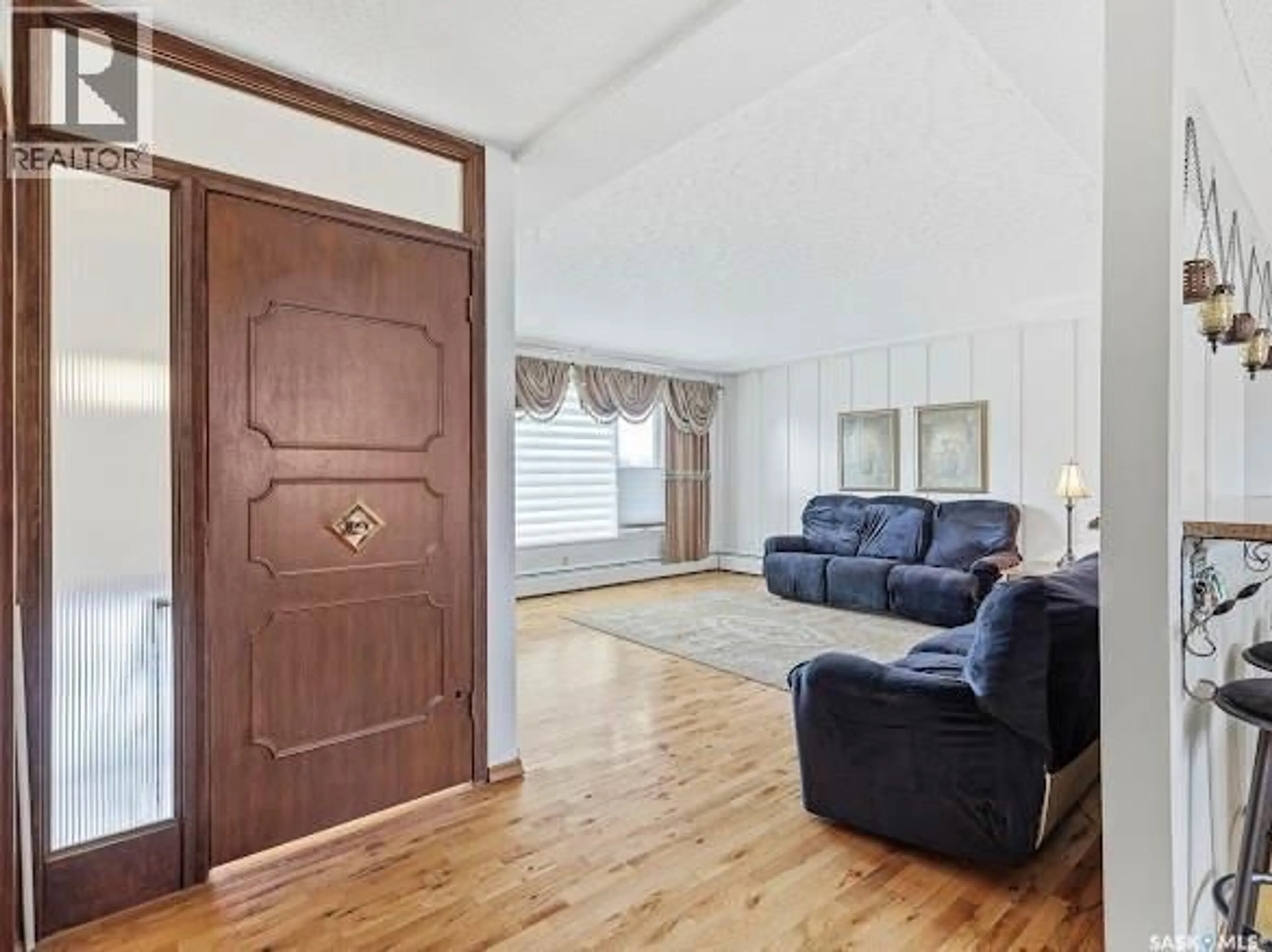 Unknown for 19 DIXON CRESCENT, Regina Saskatchewan S4N1V3