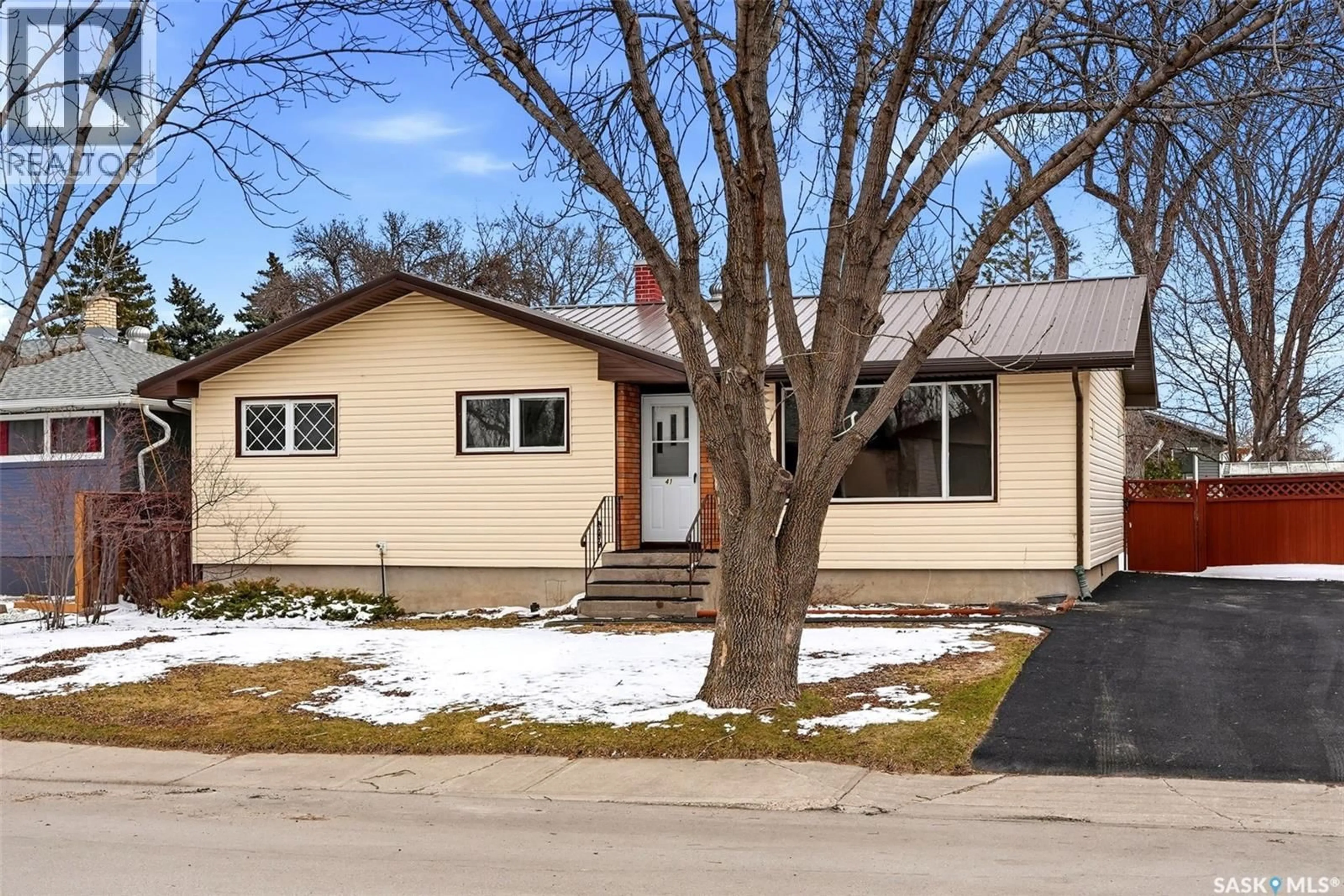 Unknown for 41 MCCORMICK CRESCENT, Regina Saskatchewan S4T6J9