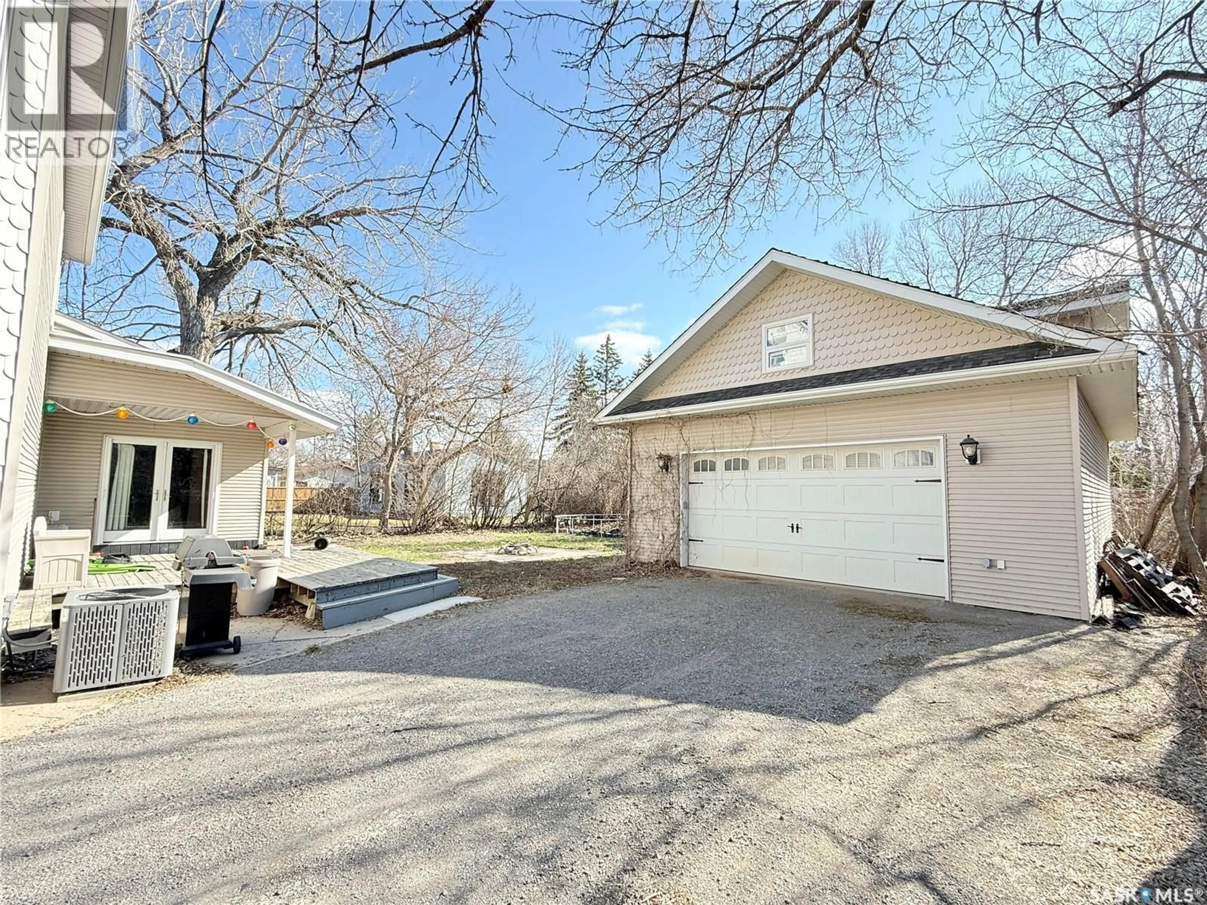 Unknown for 408 ASSINIBOIA STREET, Weyburn Saskatchewan S4H0R6