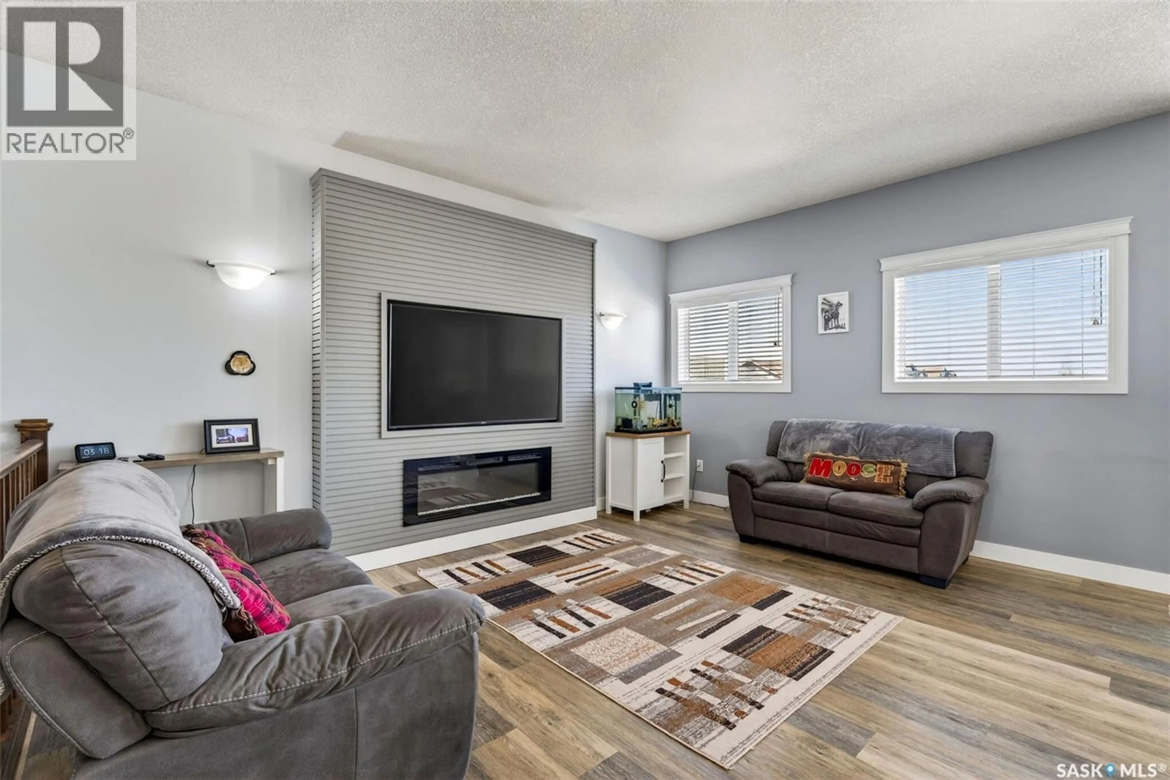 Living room with furniture, unknown for 102 MEADOWLARK PARK, Warman Saskatchewan S0K0A1