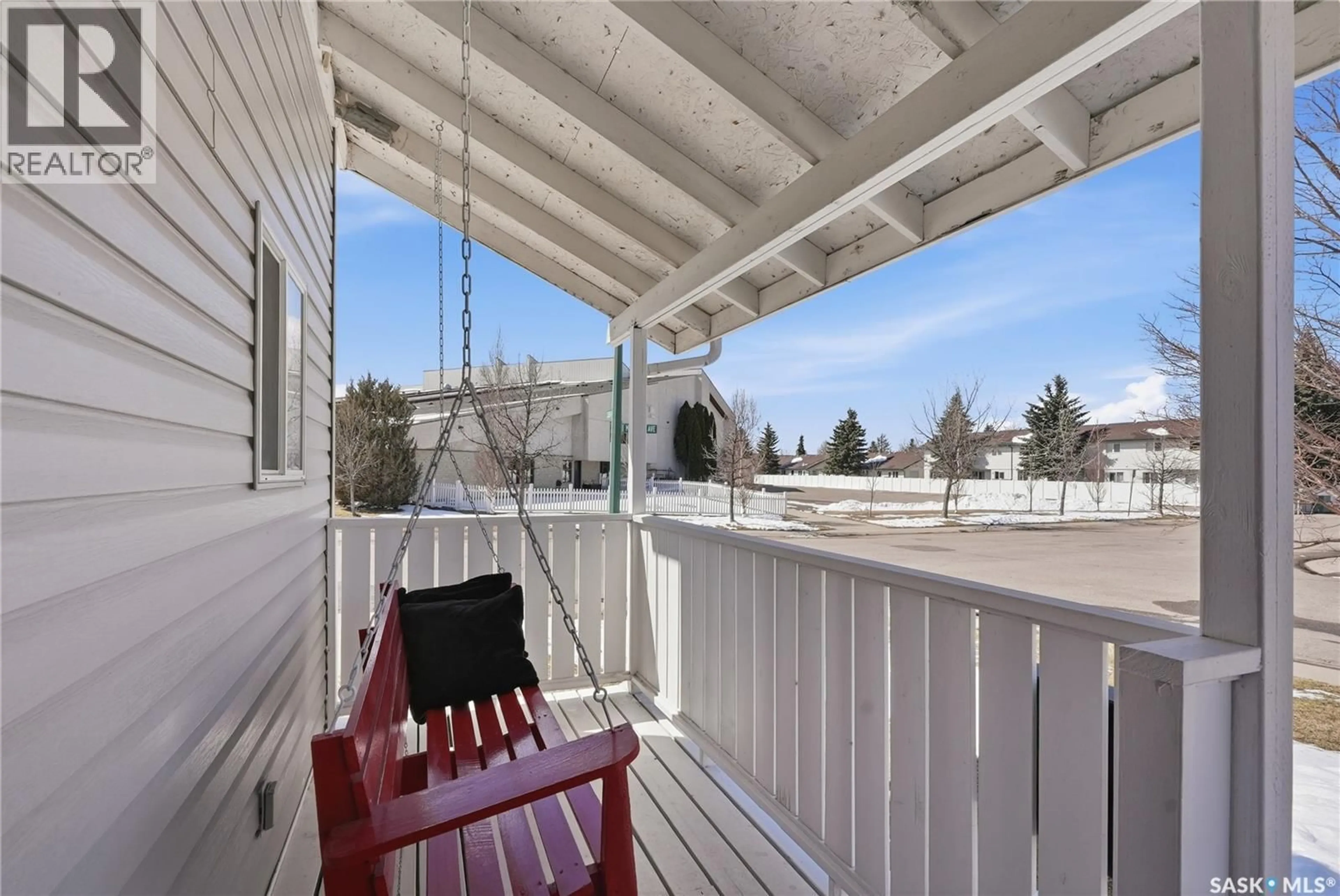 Patio, street for 202 COBEN CRESCENT, Saskatoon Saskatchewan S7S1B1