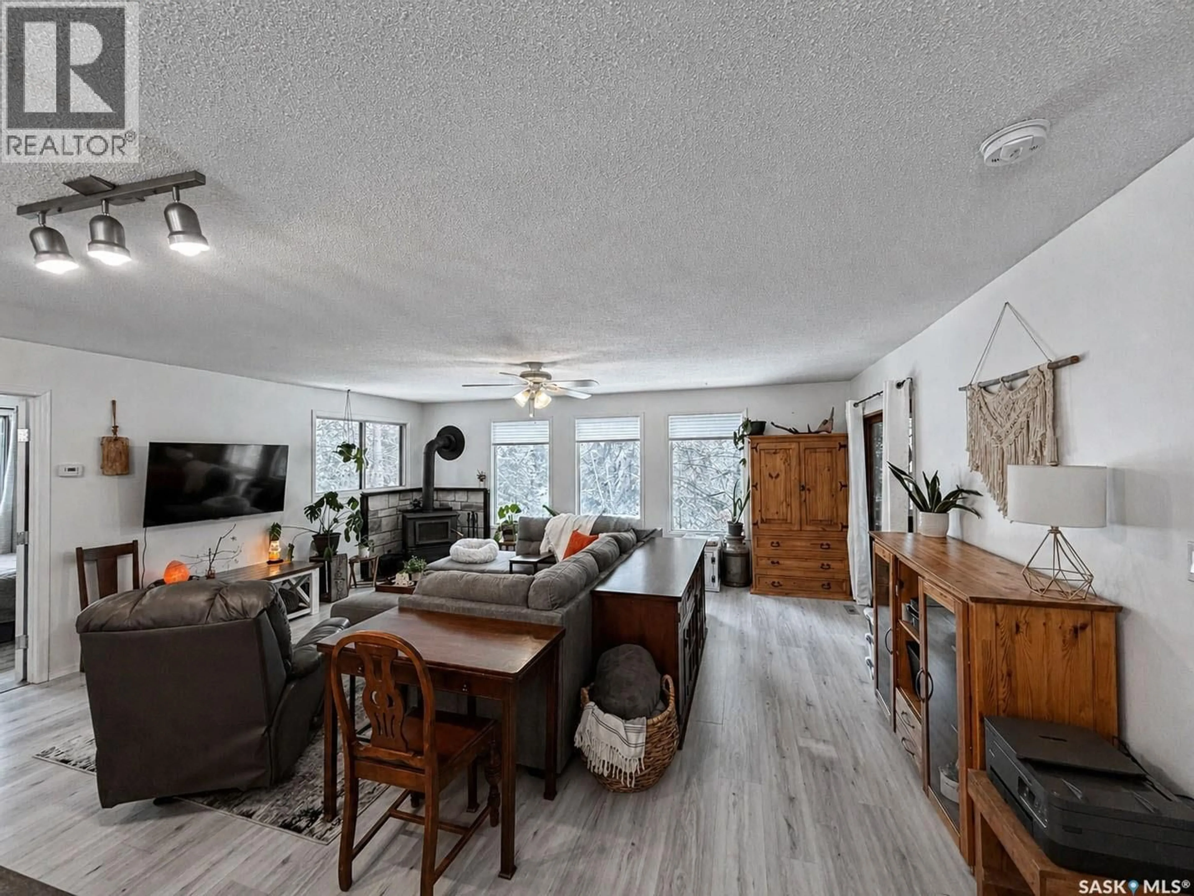 Living room with furniture, unknown for 505 MARINE DRIVE, Lakeland Rm No. 521 Saskatchewan S0J0N0