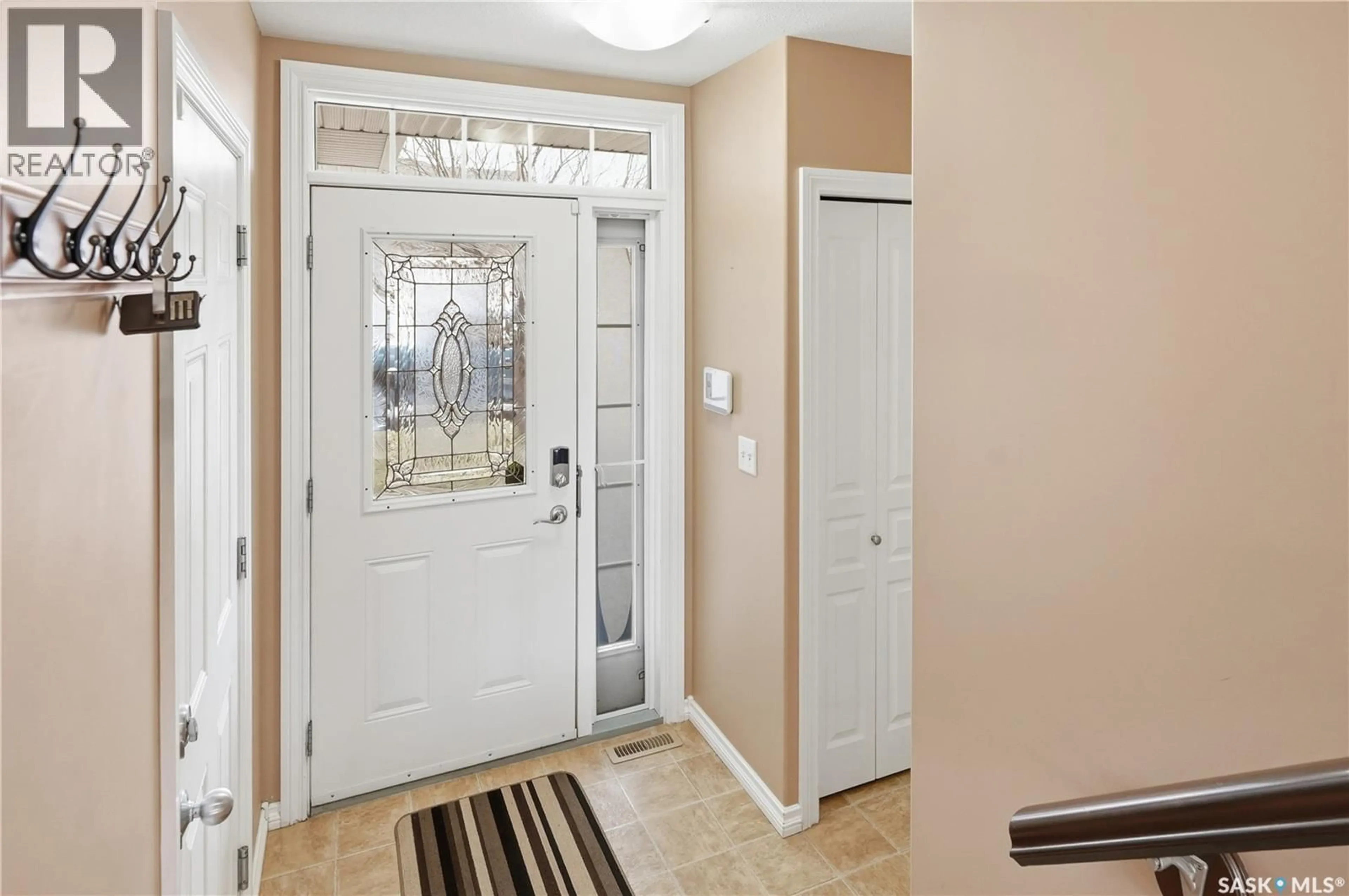 Indoor entryway for N - 375 PICKARD WAY, Regina Saskatchewan S4R1A9