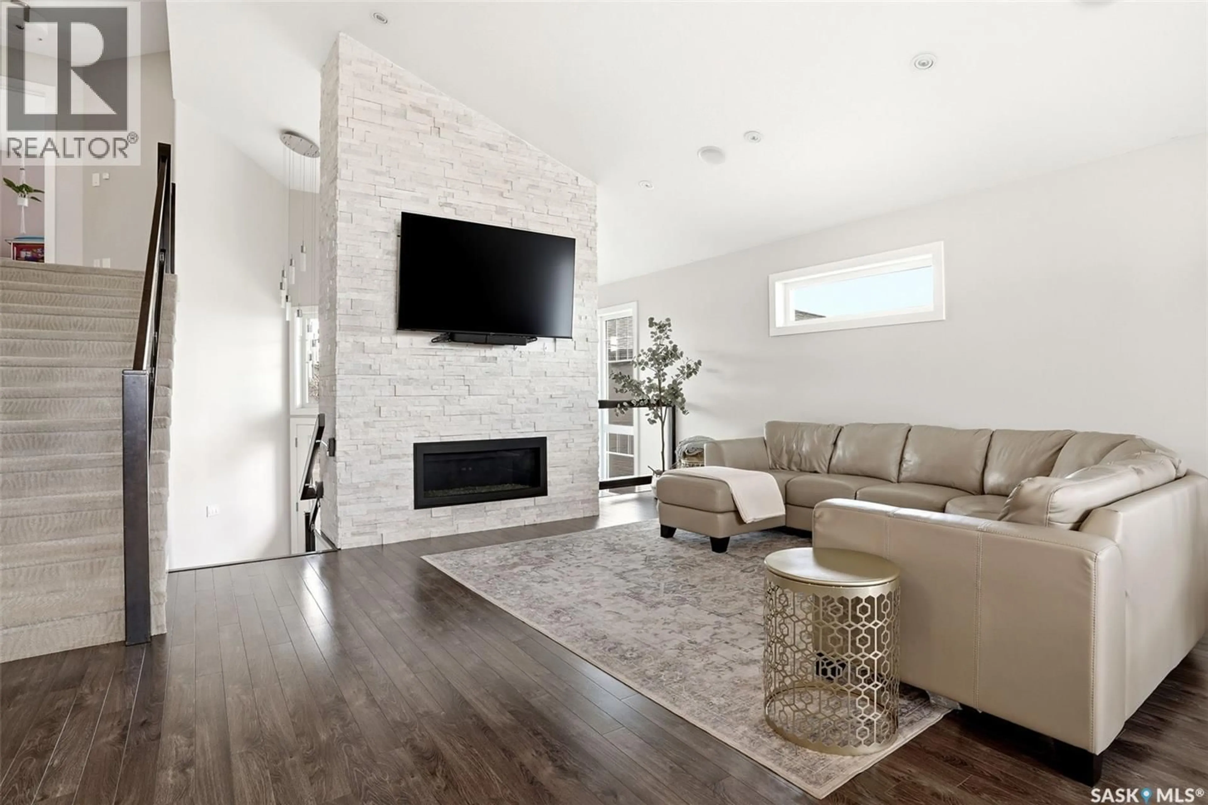 Living room with furniture, unknown for 6849 MAPLE VISTA DRIVE, Regina Saskatchewan S4X0J7