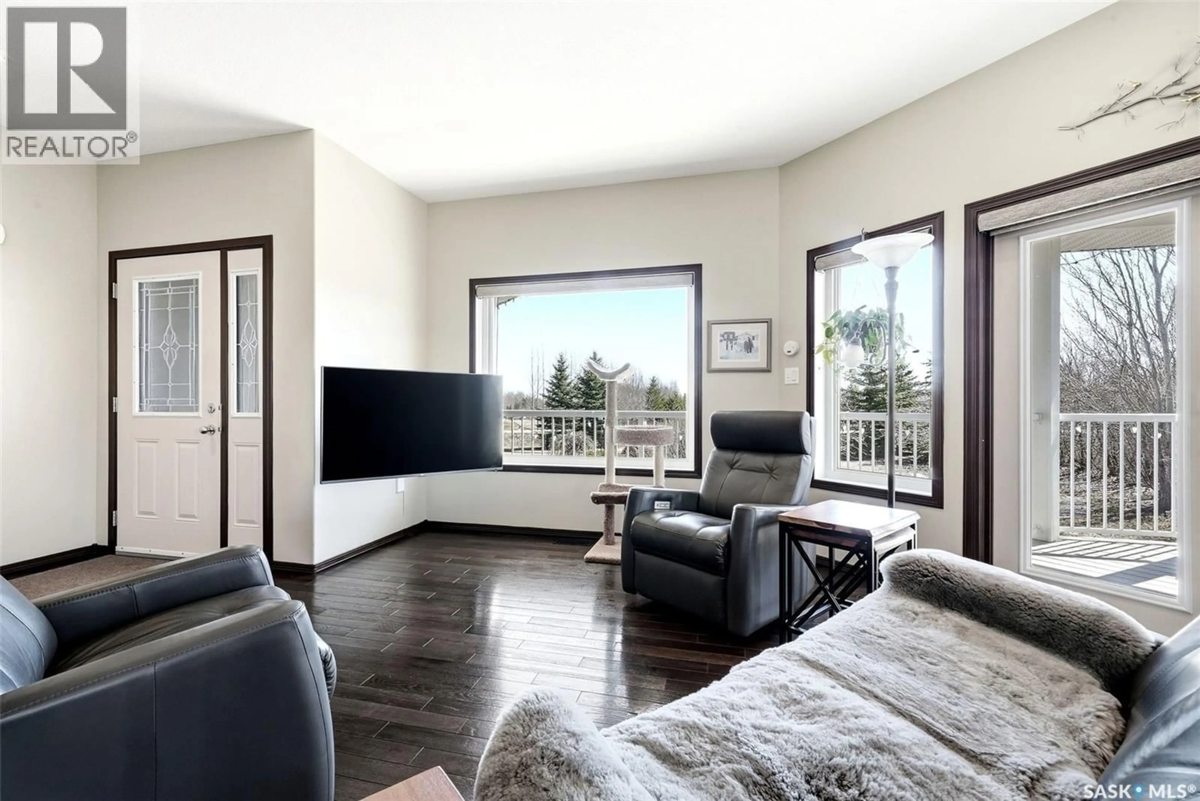 Living room with furniture, unknown for 24 BARDEL CRESCENT, Pilot Butte Saskatchewan S0G3Z0