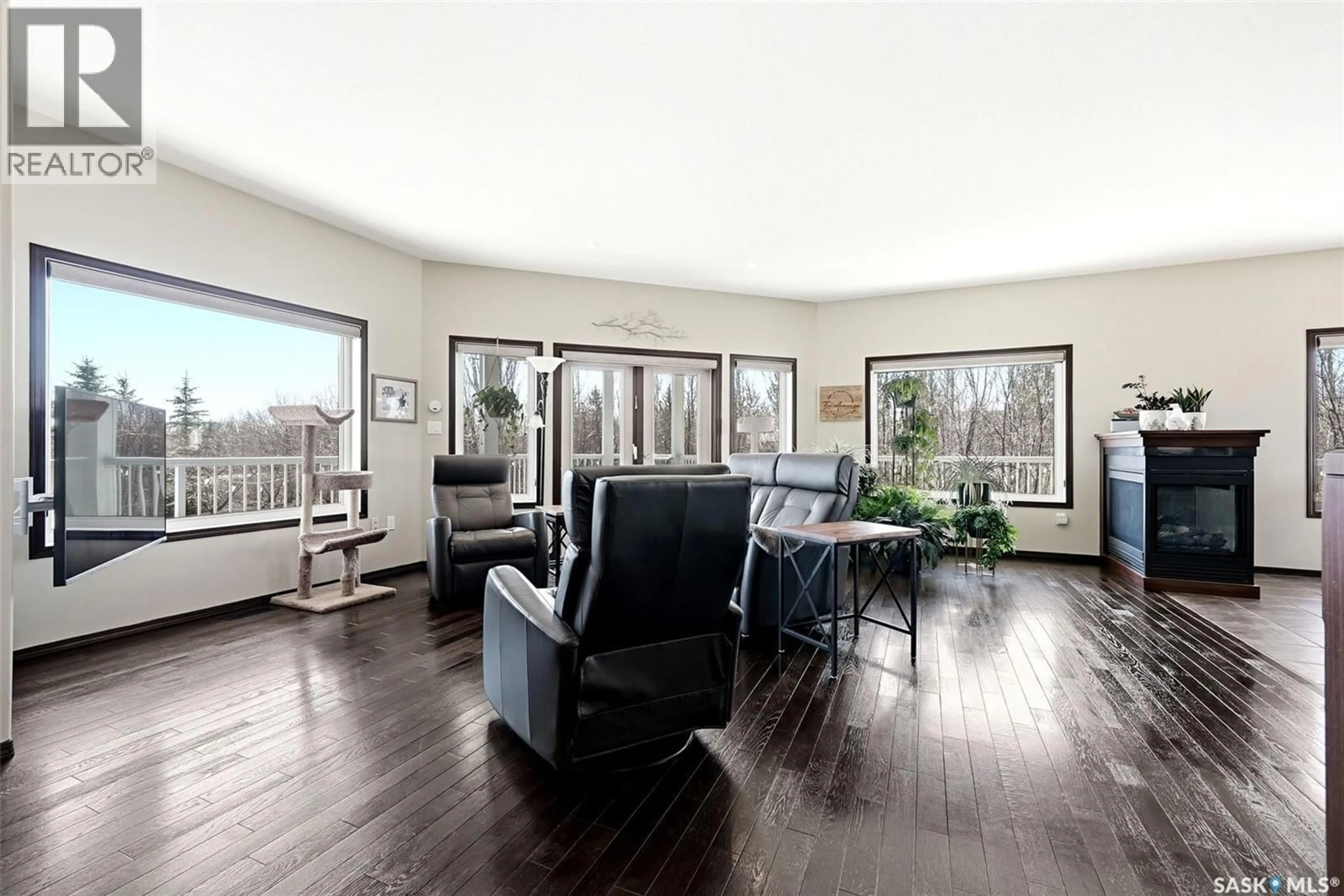 Living room with furniture, unknown for 24 BARDEL CRESCENT, Pilot Butte Saskatchewan S0G3Z0