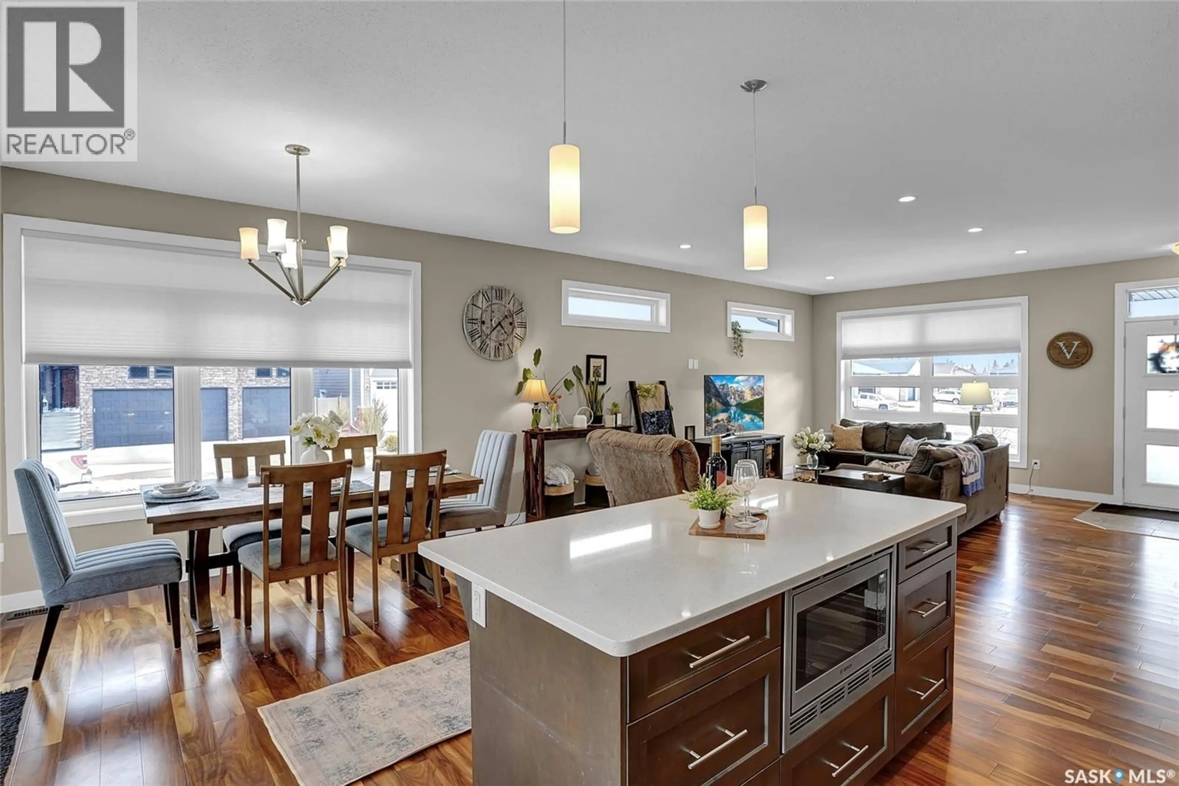 Open concept kitchen, unknown for 127 HODGES CRESCENT, Moose Jaw Saskatchewan S6J0B1