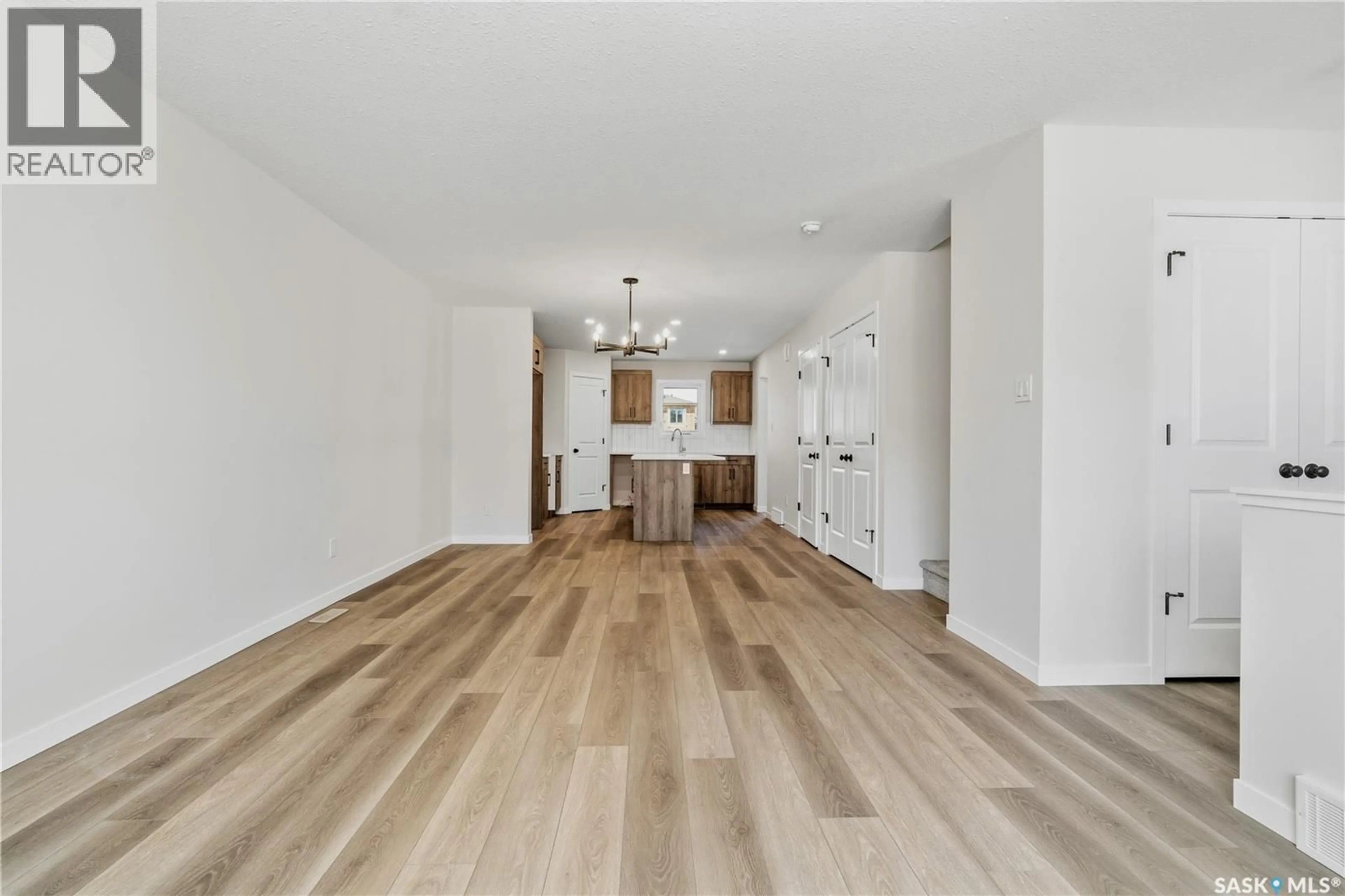 Unknown for 3156 GREEN TURTLE ROAD, Regina Saskatchewan S4V4C5
