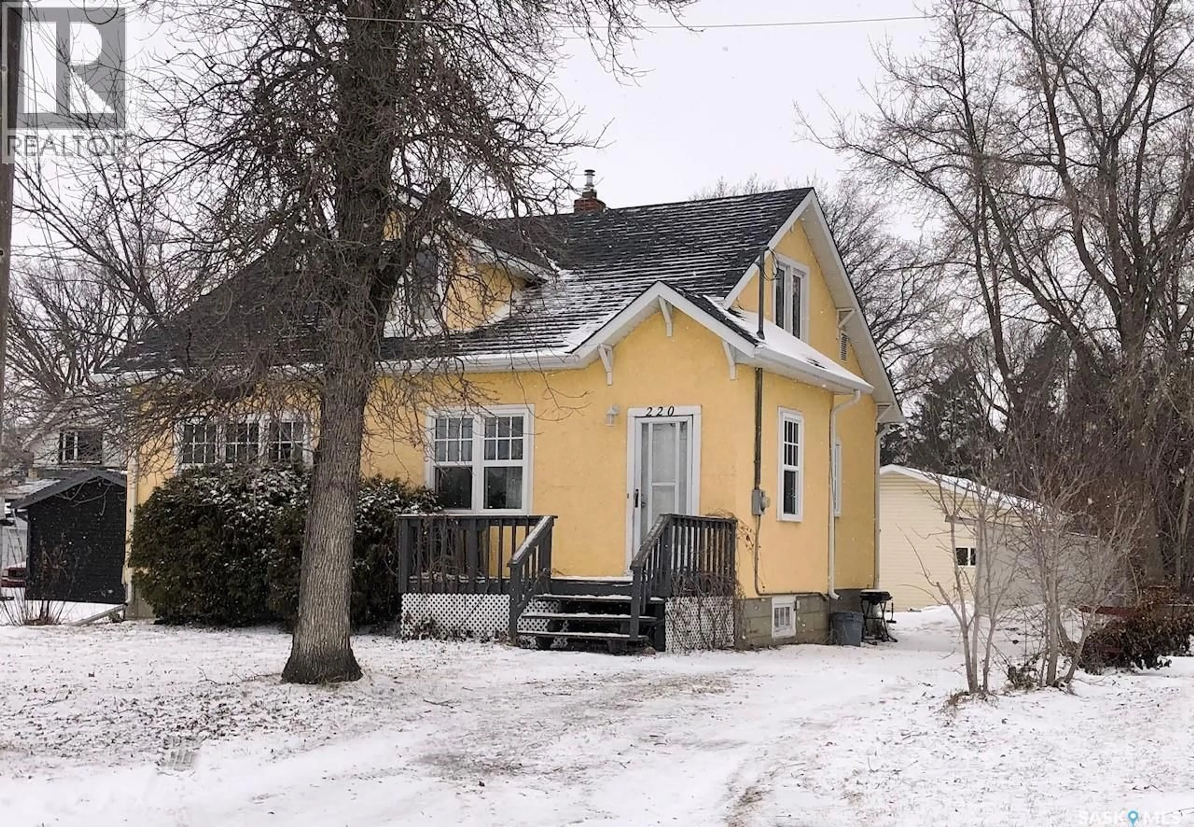 Unknown for 220 EIGHTH AVENUE, Canora Saskatchewan S0A0L0