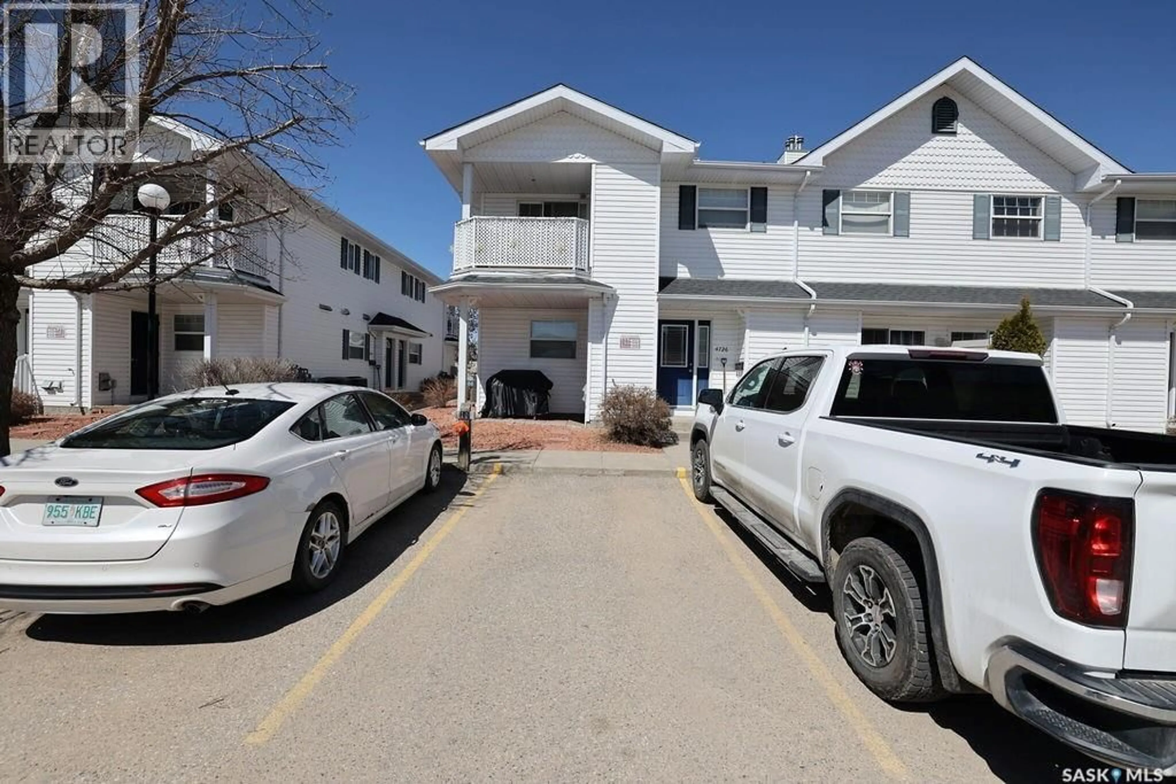 A pic from outside/outdoor area/front of a property/back of a property/a pic from drone, street for 4722 MARIGOLD DRIVE, Regina Saskatchewan S4X4S2