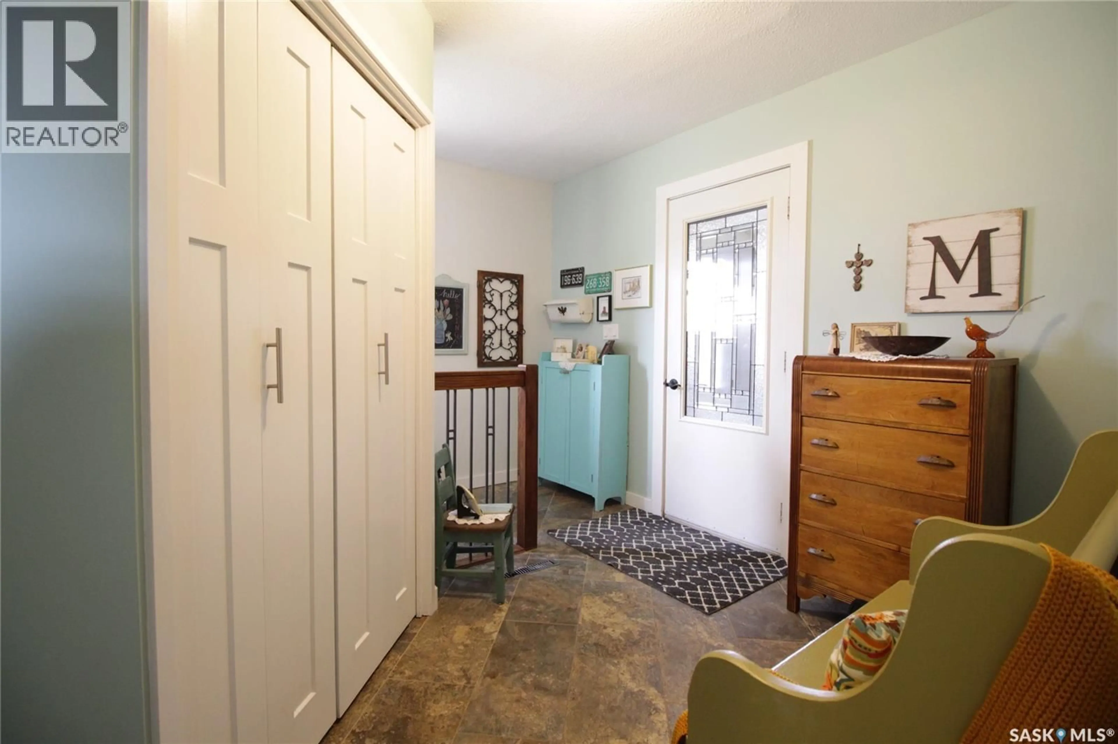 Indoor entryway for 903 BALFOUR STREET, Whitewood Saskatchewan S0G5C0