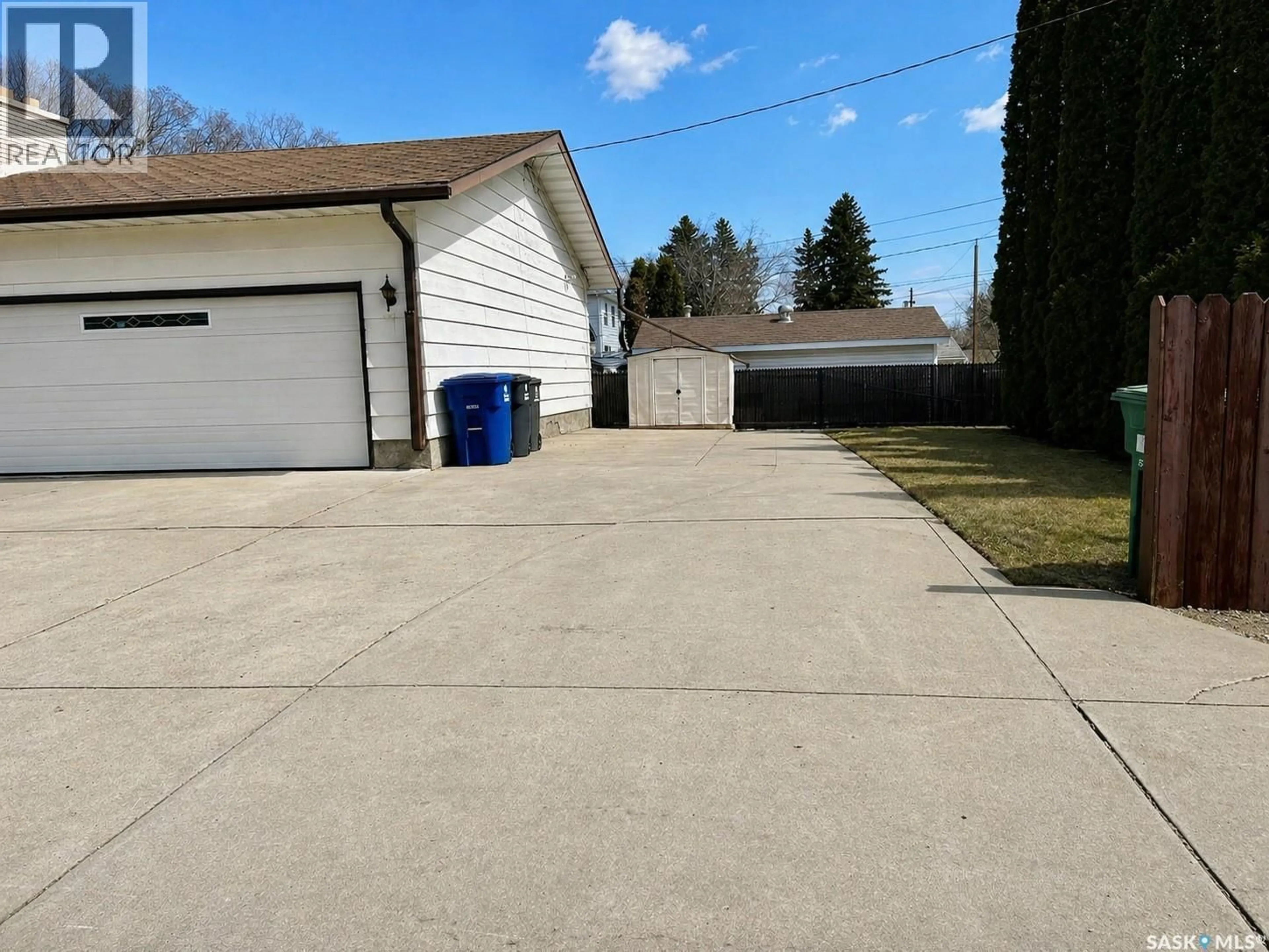 Unknown for 802 7TH STREET, Saskatoon Saskatchewan S7H0Y4