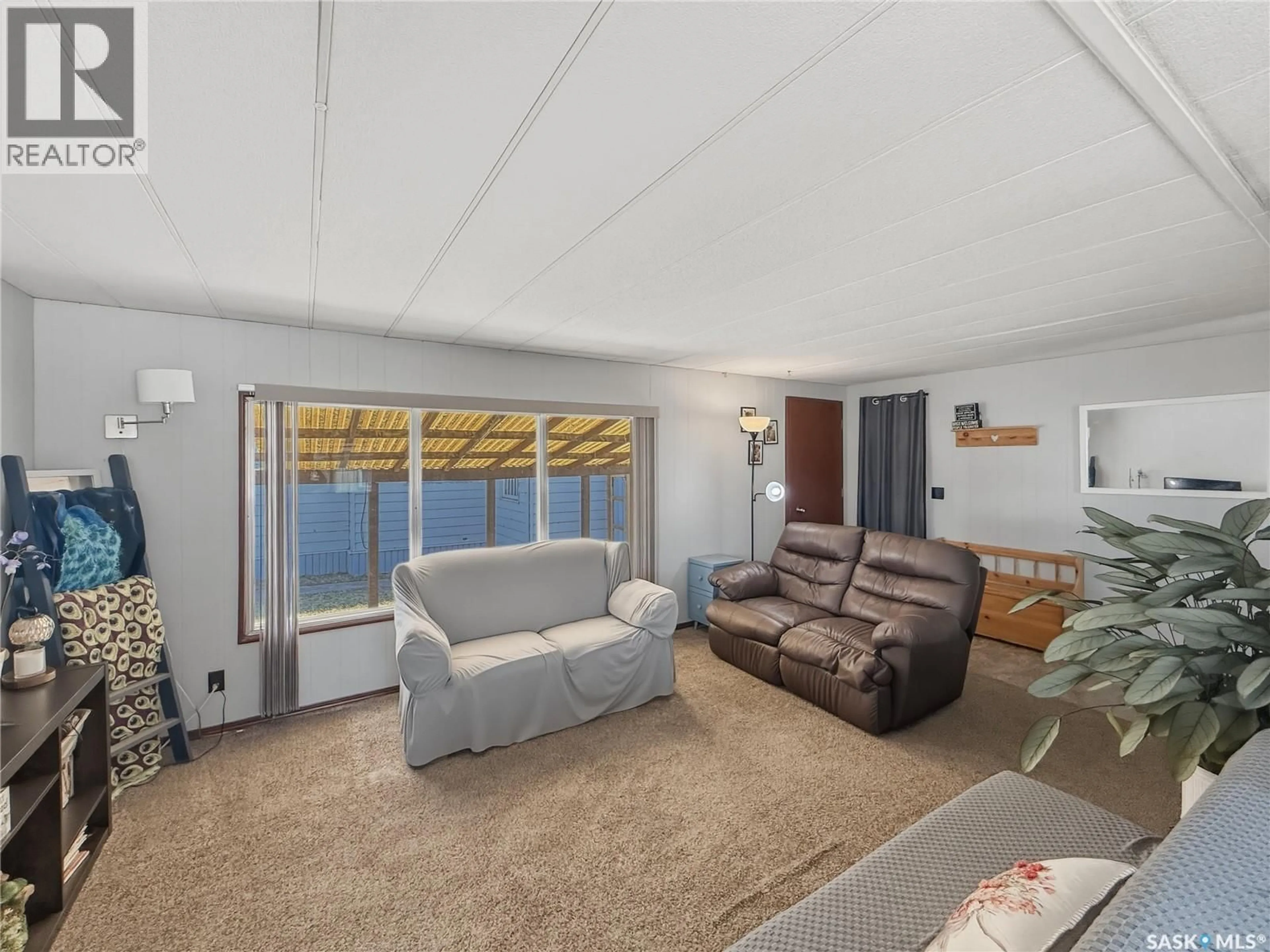 Living room with furniture, unknown for 4372 PRICE AVENUE, Gull Lake Saskatchewan S0N1A0