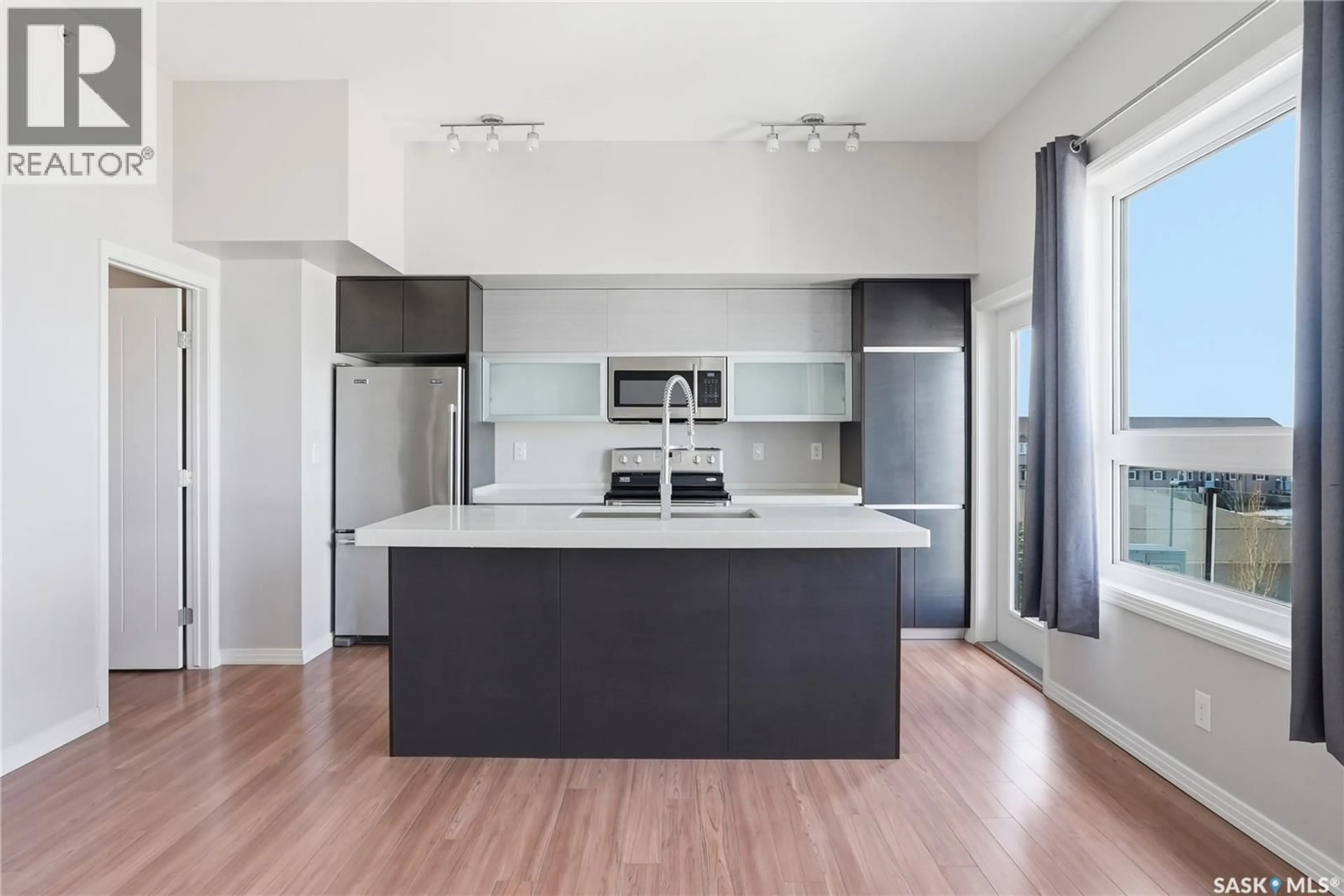 Open concept kitchen, unknown for 235 - 308 EVERGREEN SQUARE, Saskatoon Saskatchewan S7W0T9