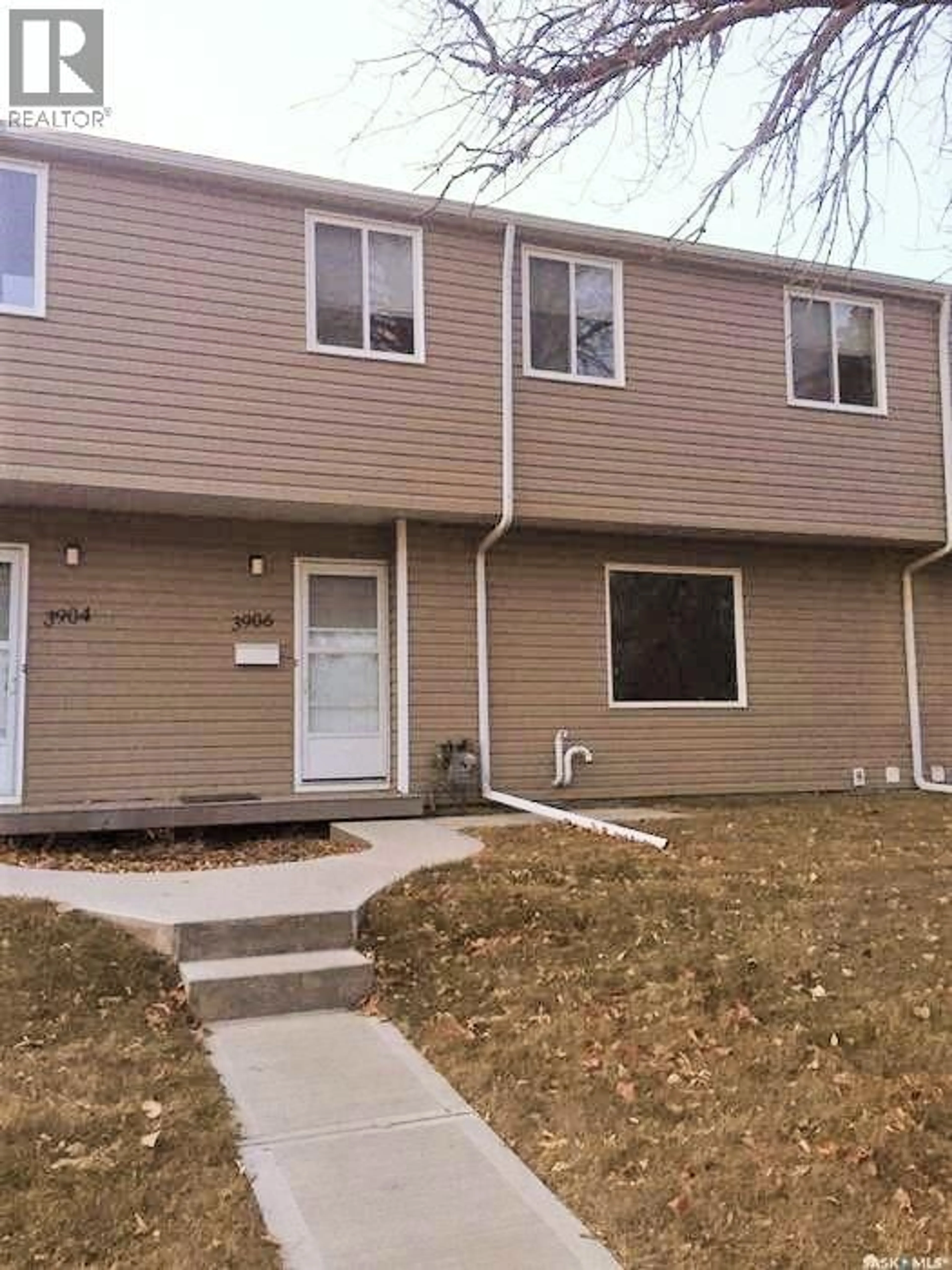 Home with vinyl exterior material, street for 3906 CASTLE ROAD, Regina Saskatchewan S4S6A4