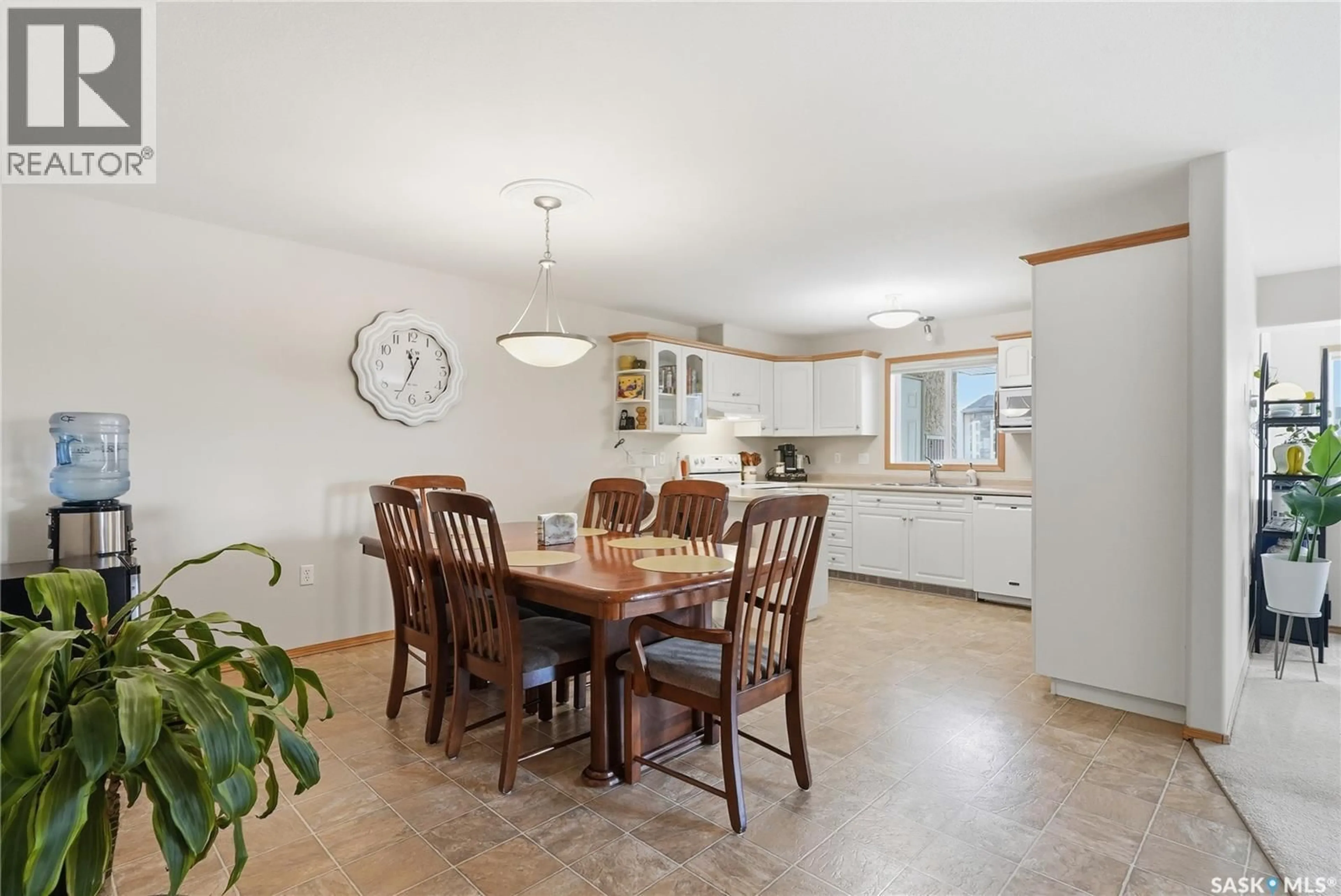Dining room, ceramic/tile floor for 203 - 230 HEATH AVENUE, Saskatoon Saskatchewan S7S1N7