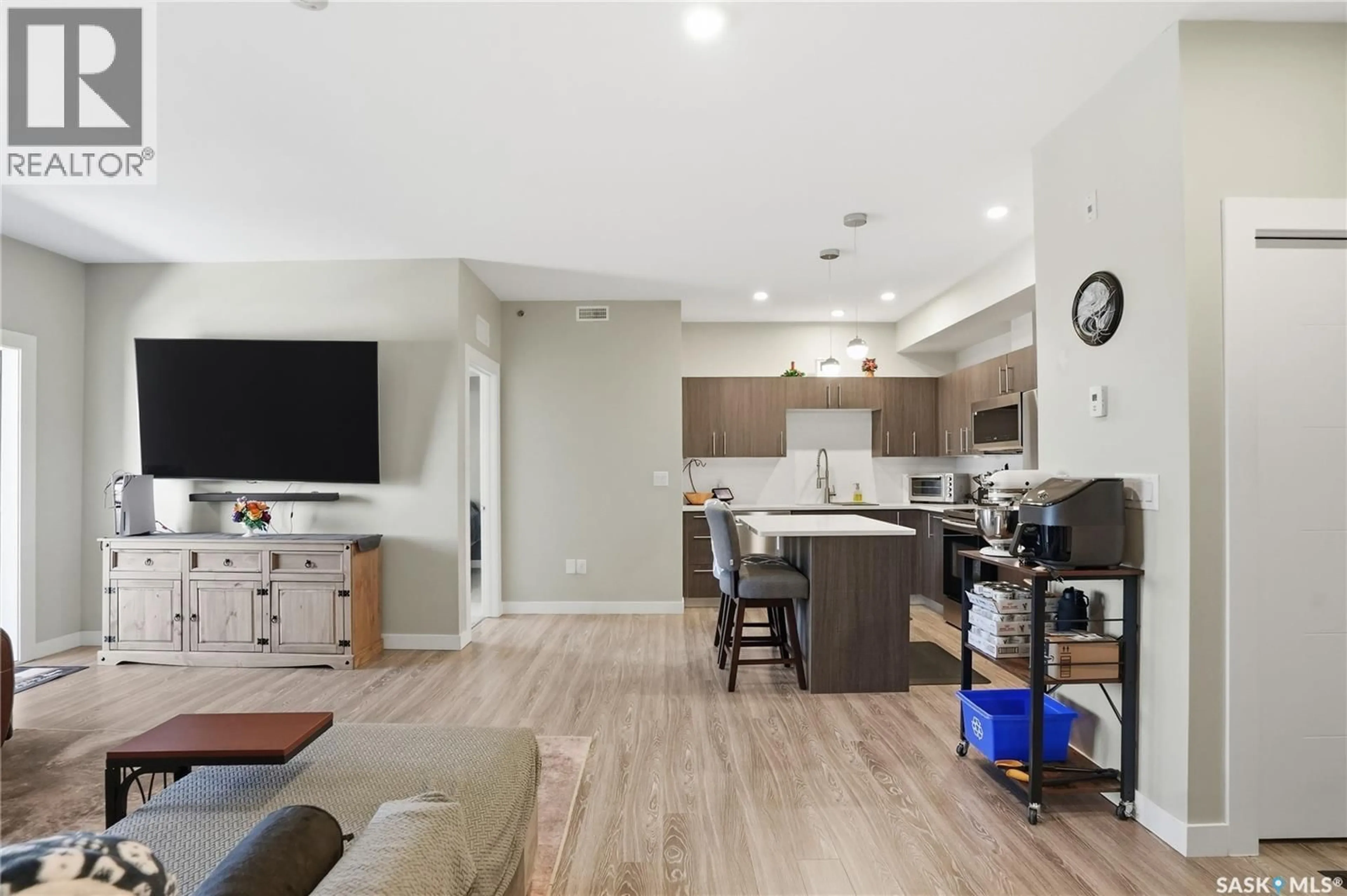 Open concept kitchen, unknown for 142 - 322 PAWLYCHENKO LANE, Saskatoon Saskatchewan S7V0N7