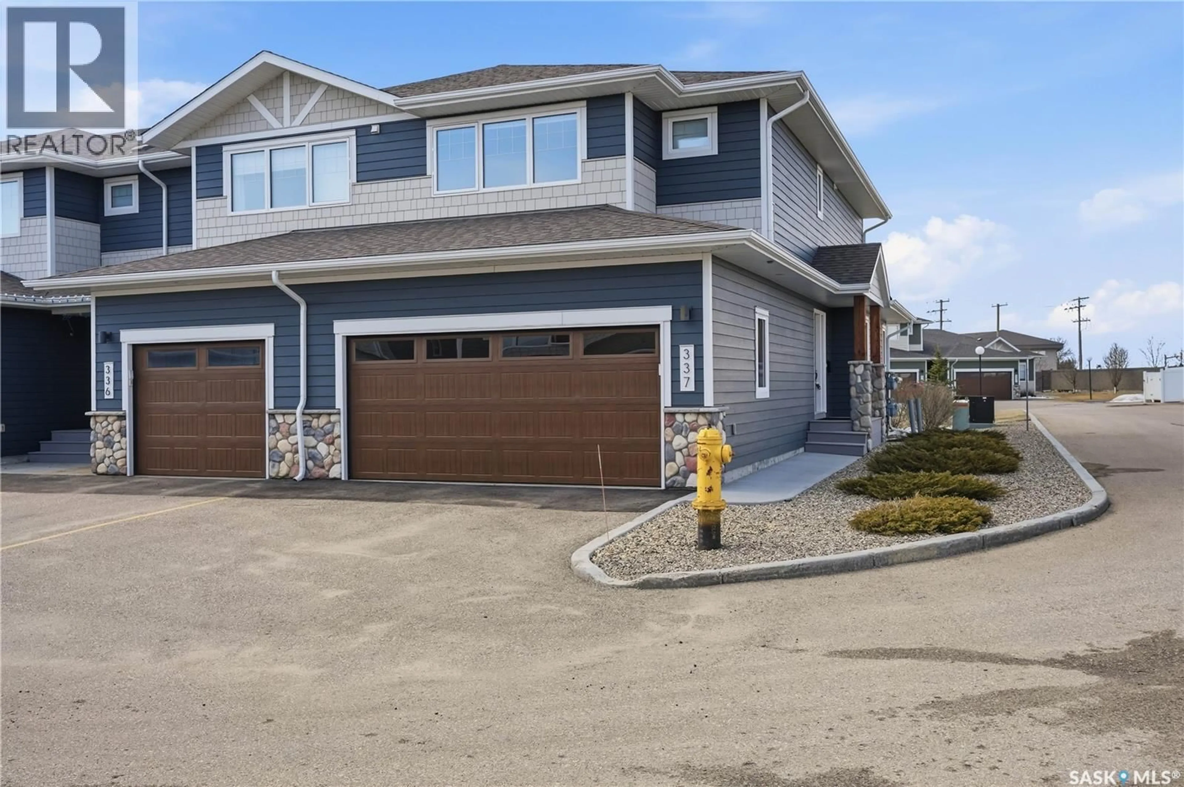 Unknown for 4000 - 337 SANDHILL CRESCENT, Regina Saskatchewan S4V3N4
