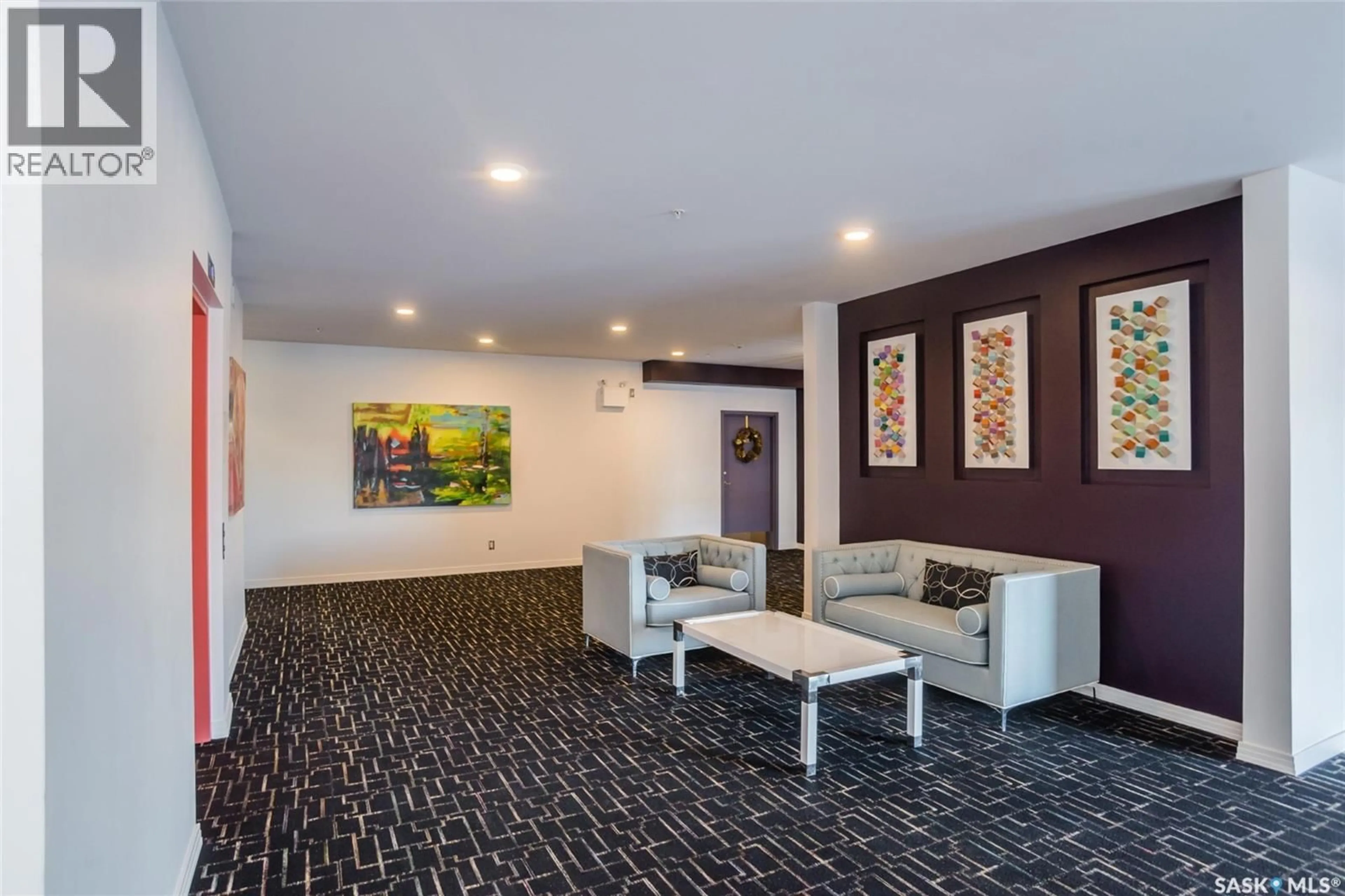 Lobby for 218 223 EVERGREEN SQUARE, Saskatoon Saskatchewan S7M4T2