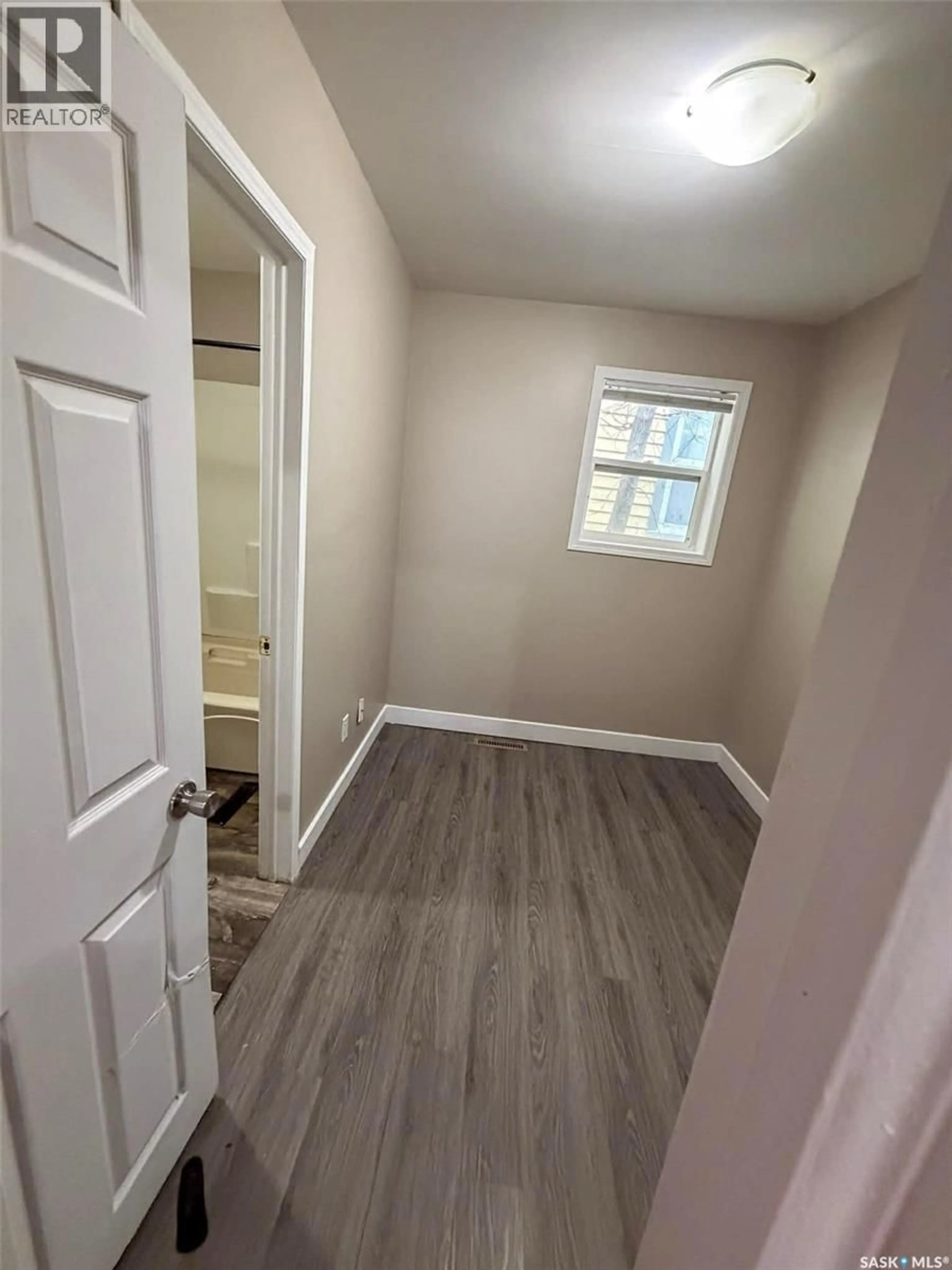 A pic of a room for 2332 EDGAR STREET, Regina Saskatchewan S4N3L1
