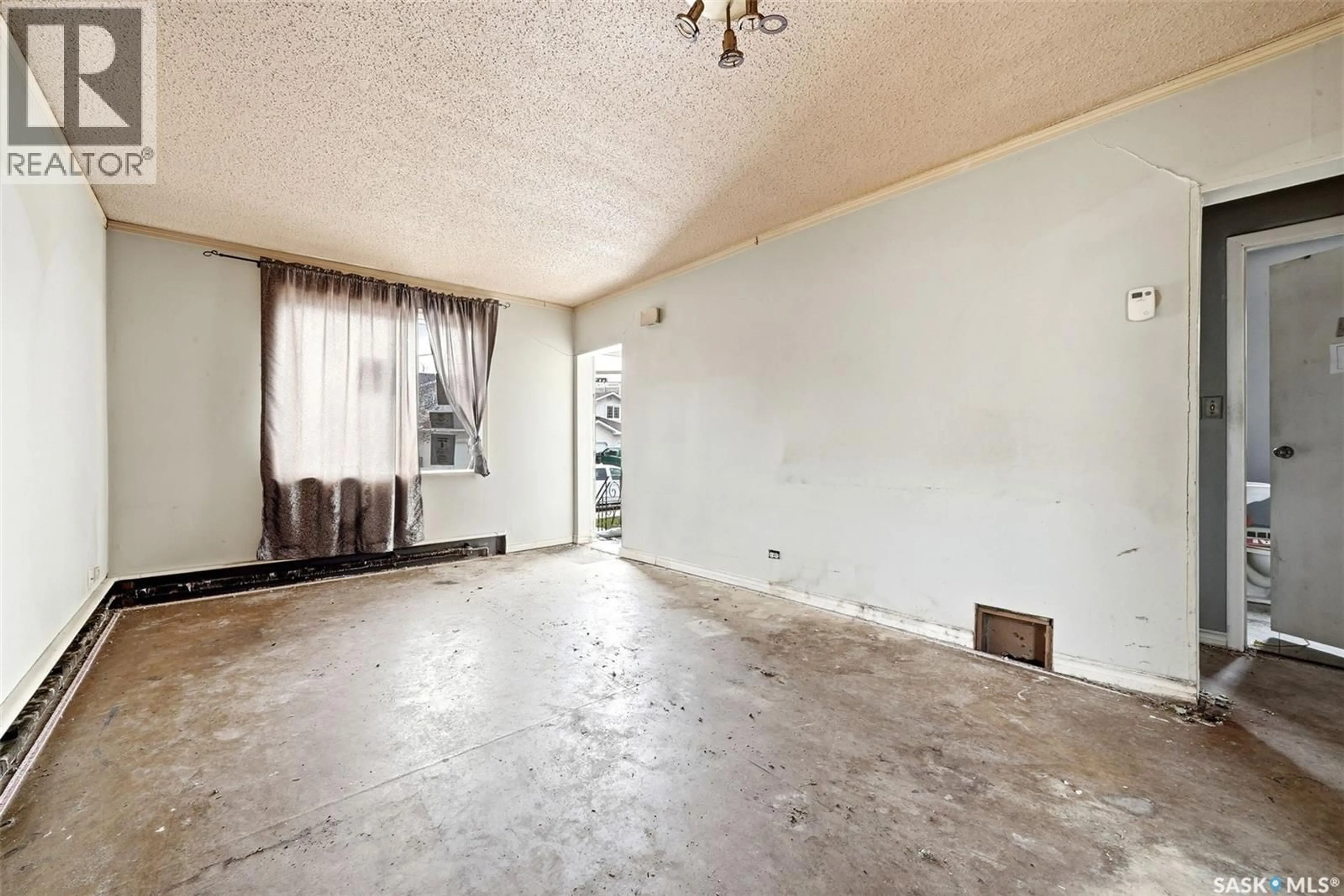 A pic of a room for 2221 ATKINSON STREET, Regina Saskatchewan S4N3X2