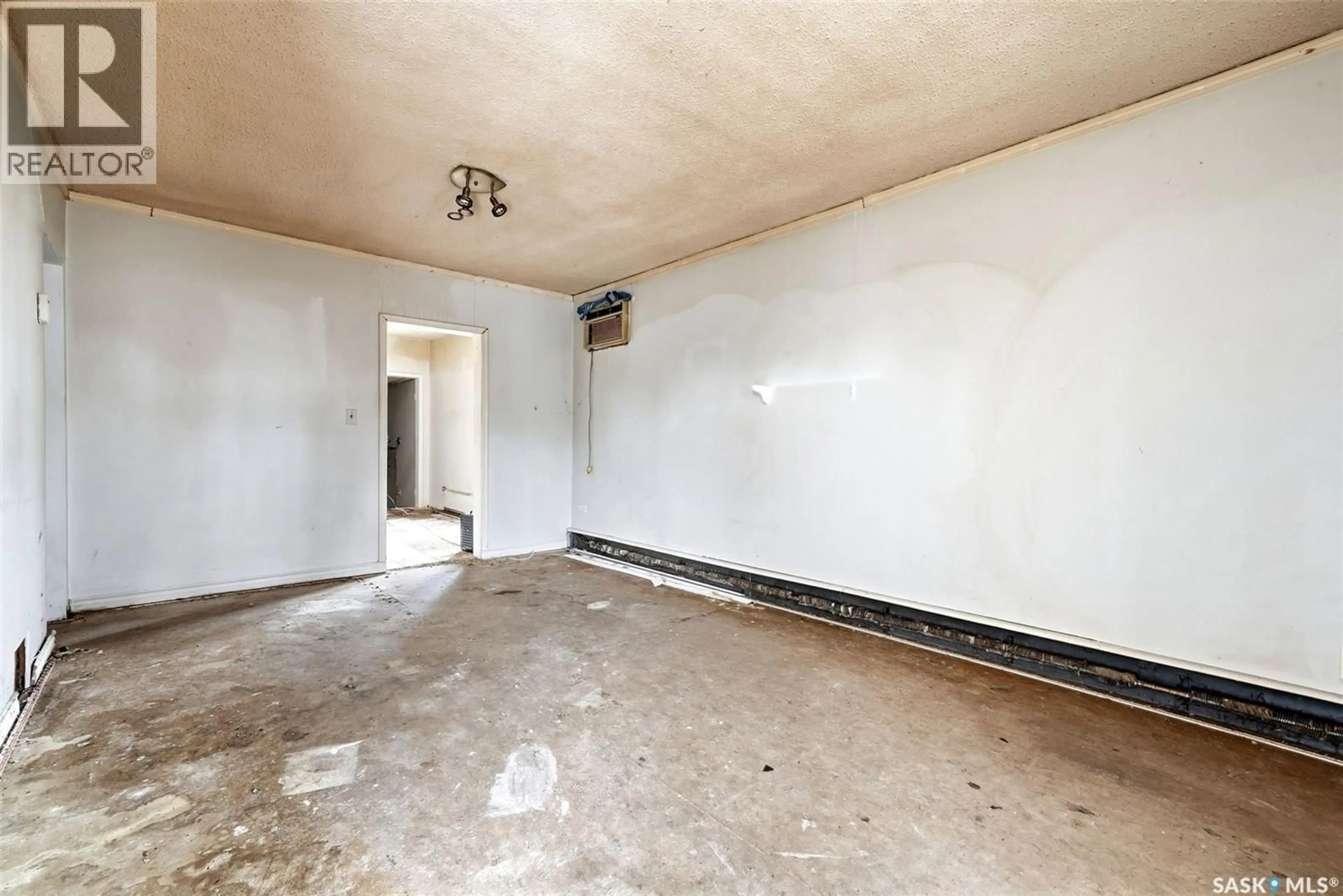 A pic of a room for 2221 ATKINSON STREET, Regina Saskatchewan S4N3X2