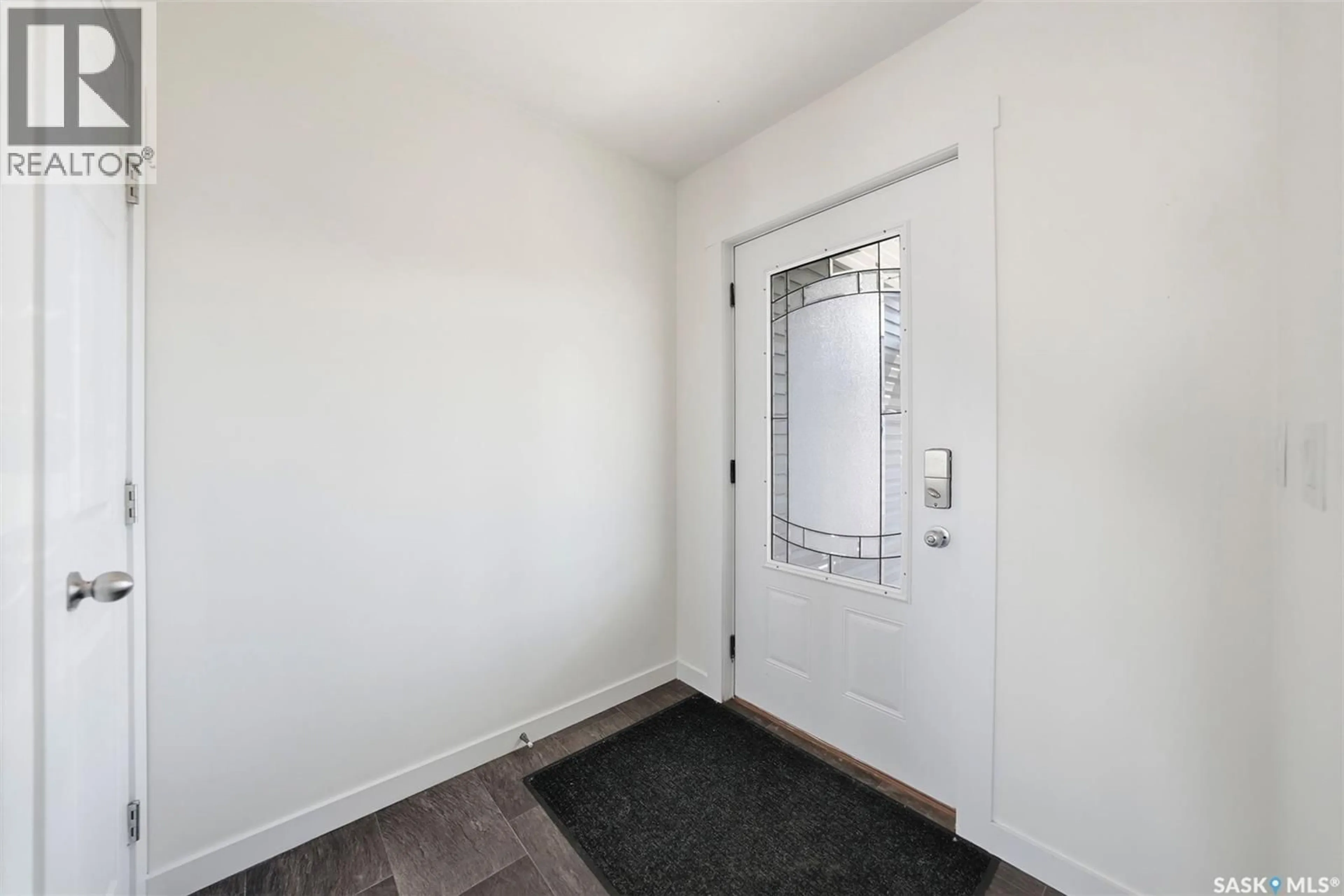 Indoor entryway for 321 HAMM COURT, Aberdeen Saskatchewan S0K0A0