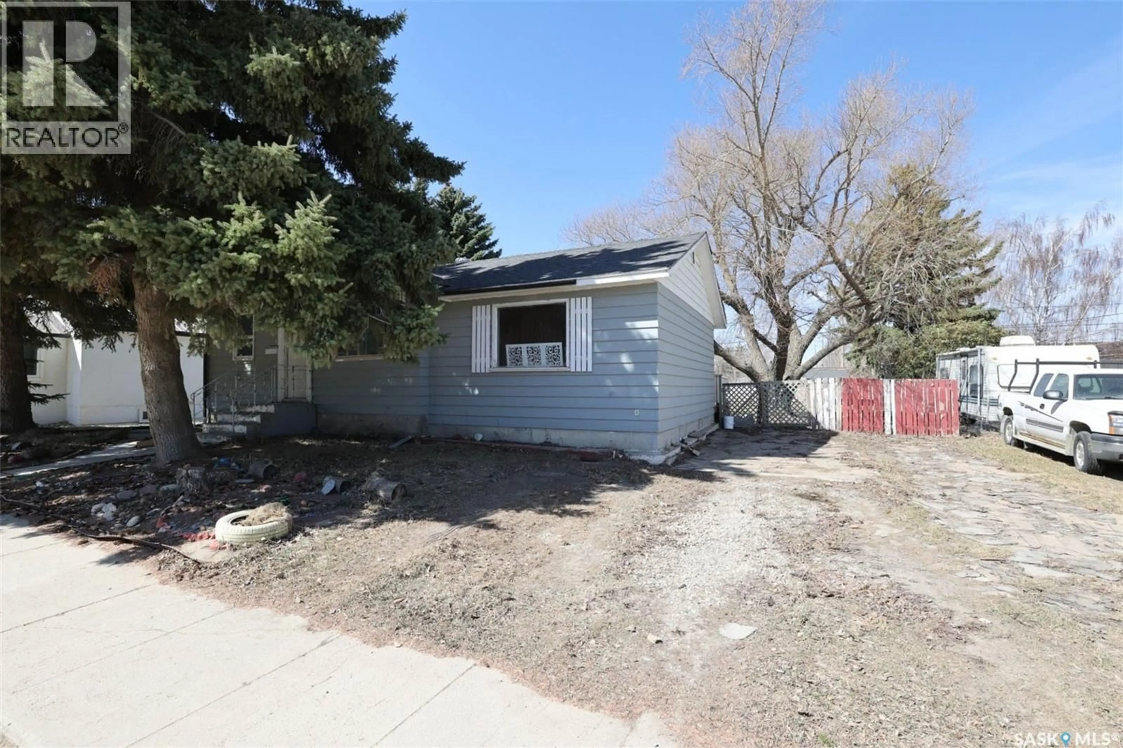 Shed for 211 MAIN STREET, Vibank Saskatchewan S0G4Y0