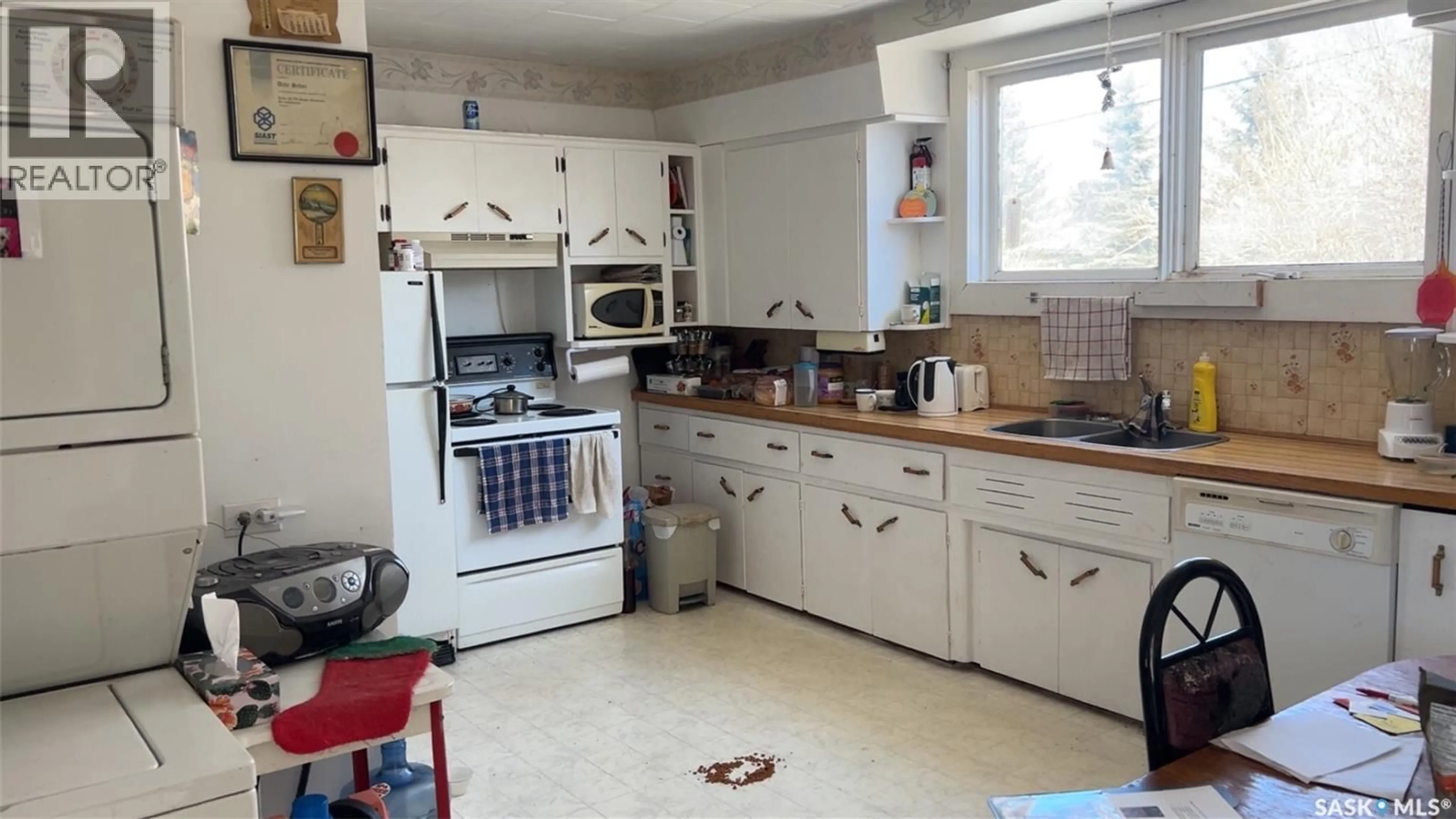 Standard kitchen, unknown for 338 1ST AVENUE, Preeceville Saskatchewan S0A3B0