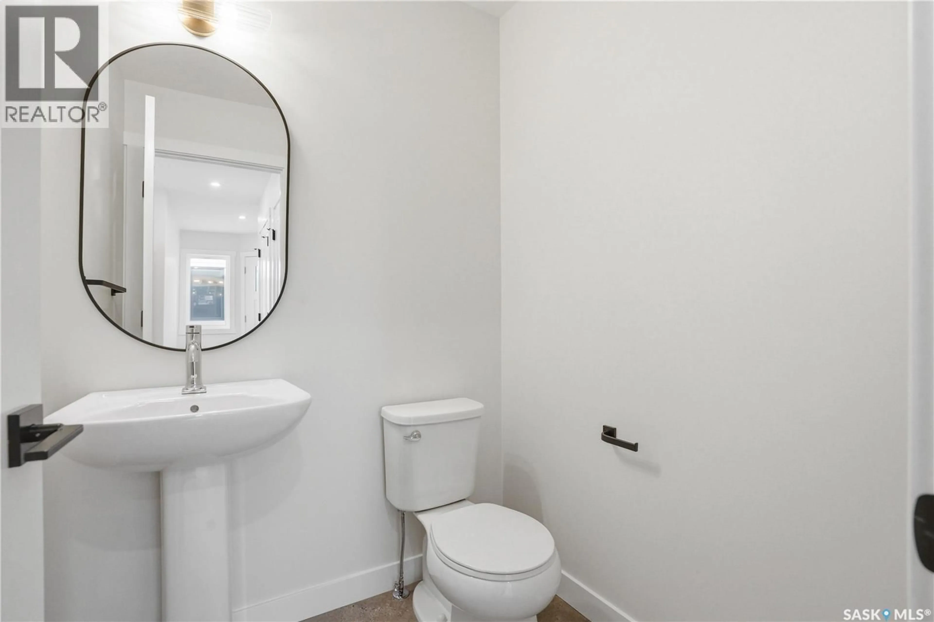 Standard bathroom, unknown for 311 155 MCFAULL WAY, Saskatoon Saskatchewan S7V1Z9